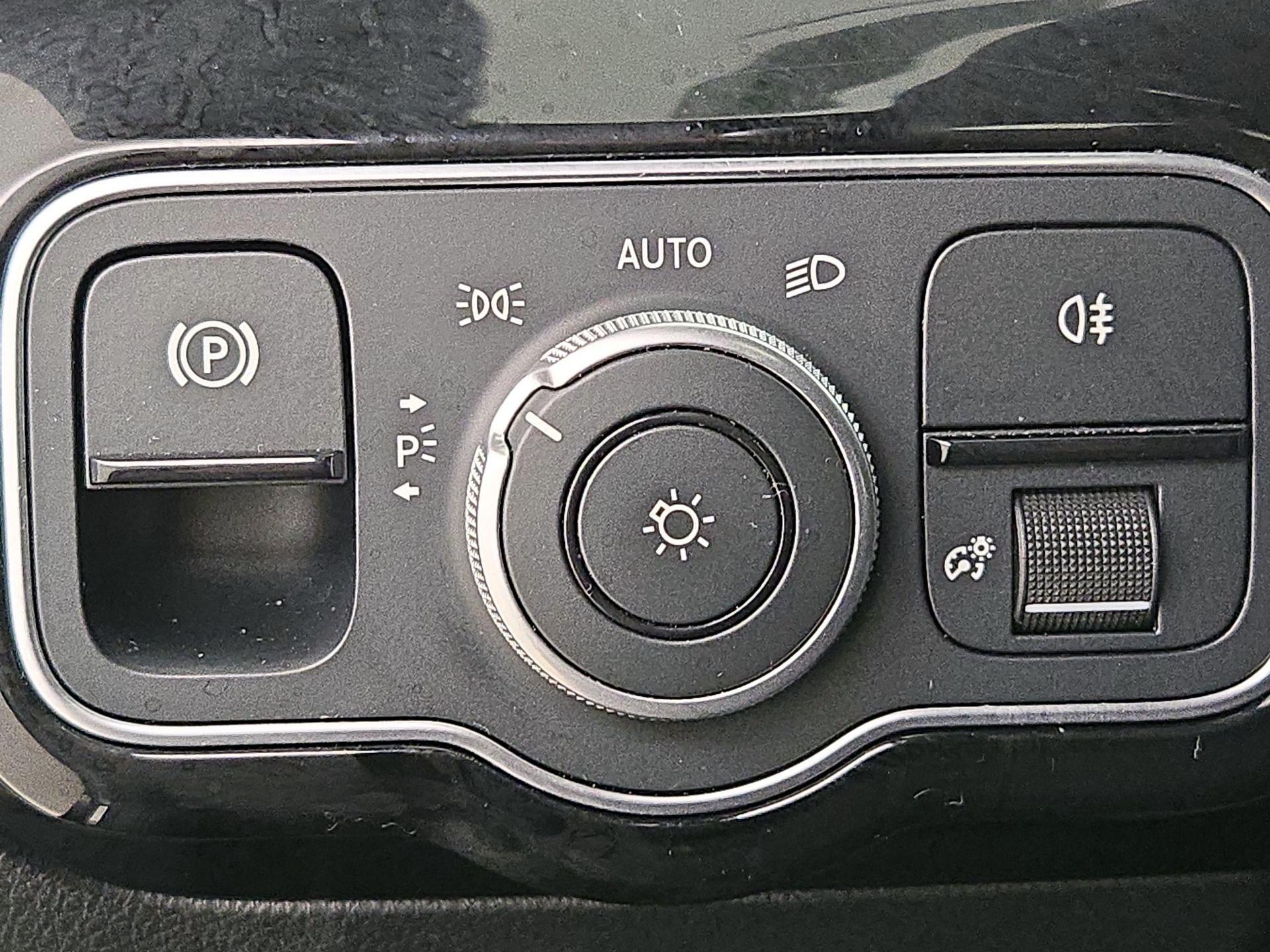 Thumbnail: 2023 Mercedes-Benz CLA - 13