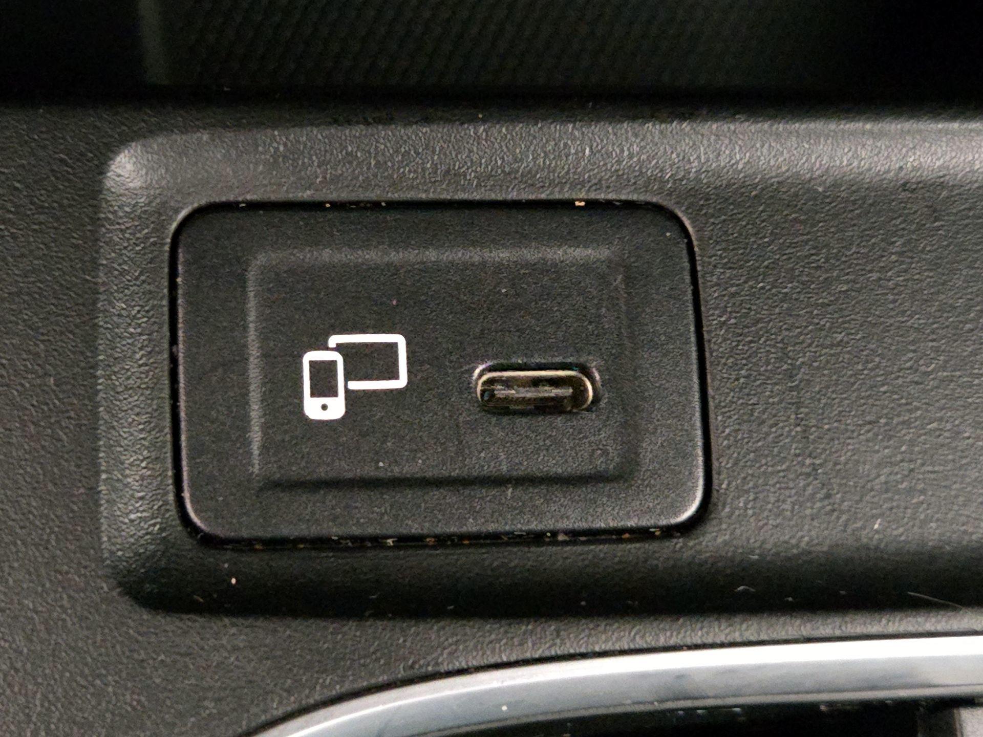 Thumbnail: 2023 Mercedes-Benz CLA - 18