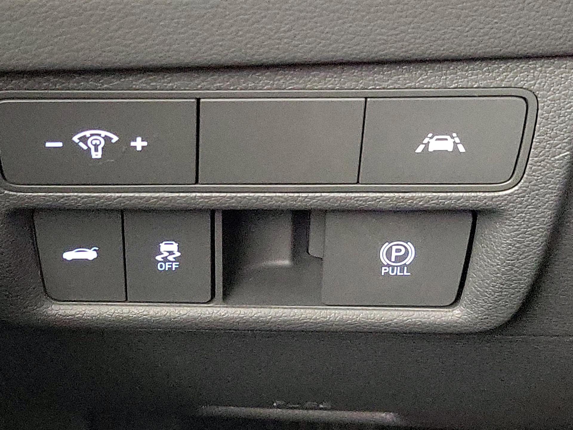 Thumbnail: 2022 Hyundai Sonata - 13