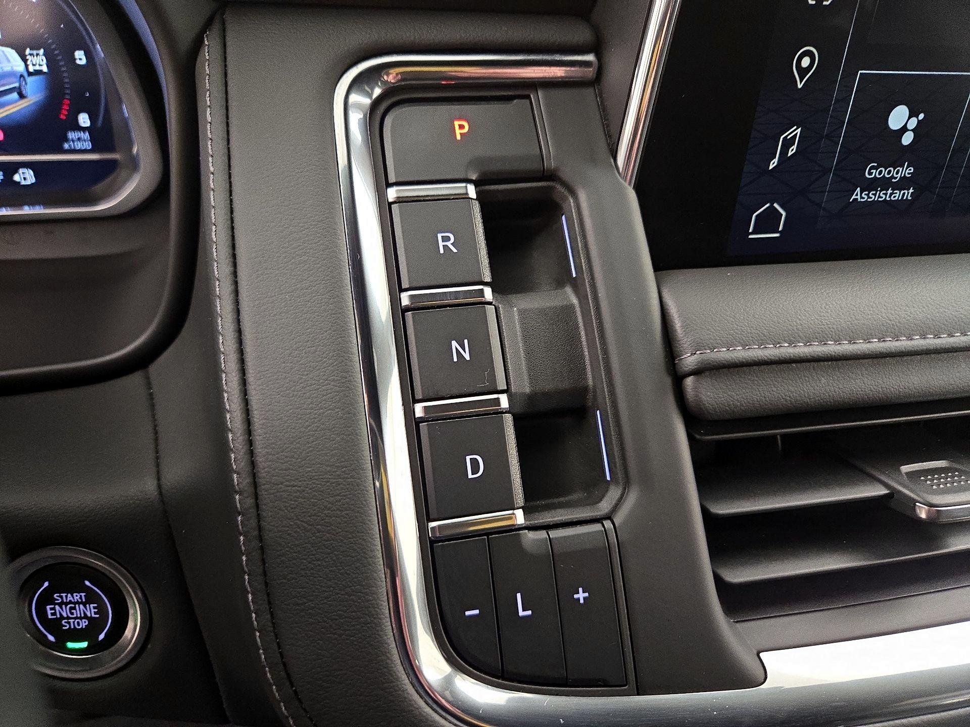 Thumbnail: 2023 GMC Yukon - 17