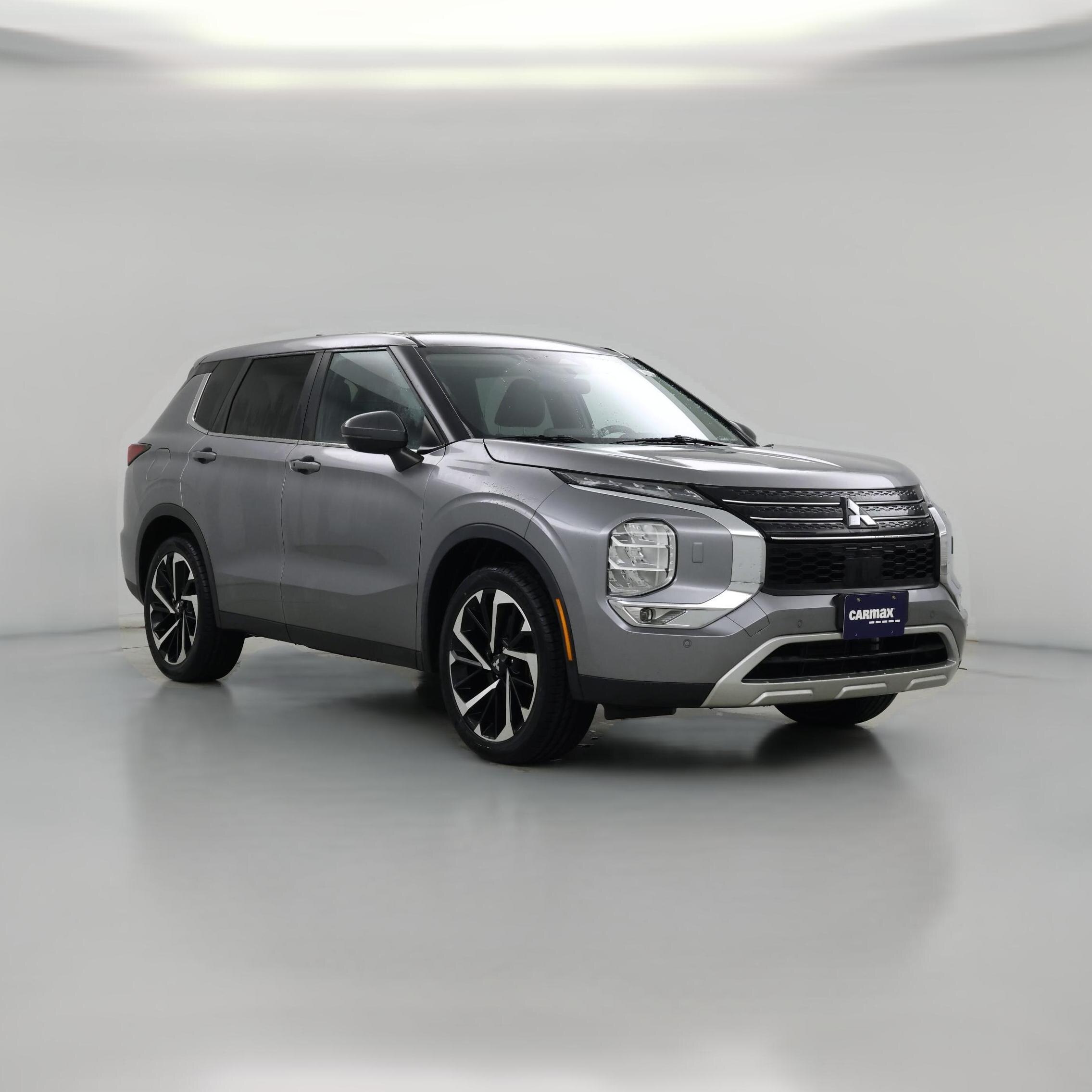 Thumbnail: 2022 Mitsubishi Outlander - 1