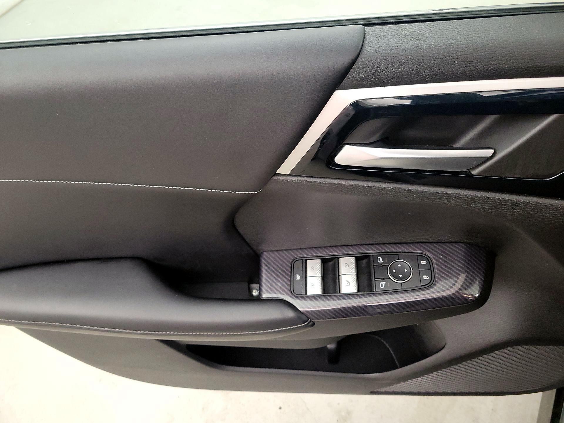 Thumbnail: 2022 Mitsubishi Outlander - 12