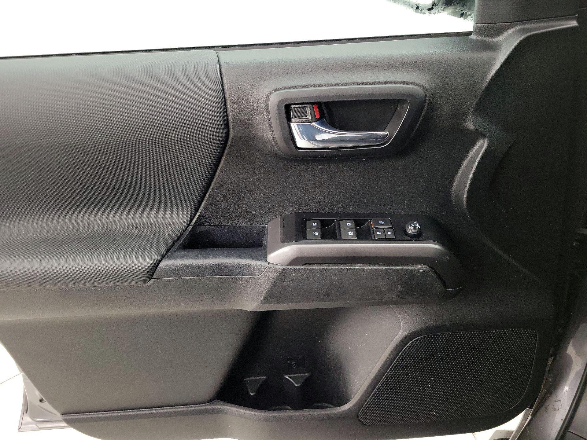 Thumbnail: 2023 Toyota Tacoma - 12