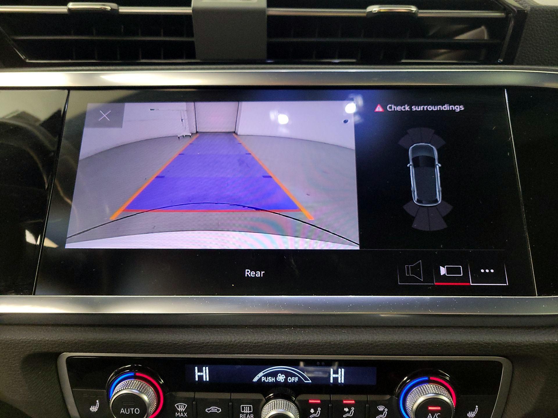 Thumbnail: 2023 Audi Q3 - 14