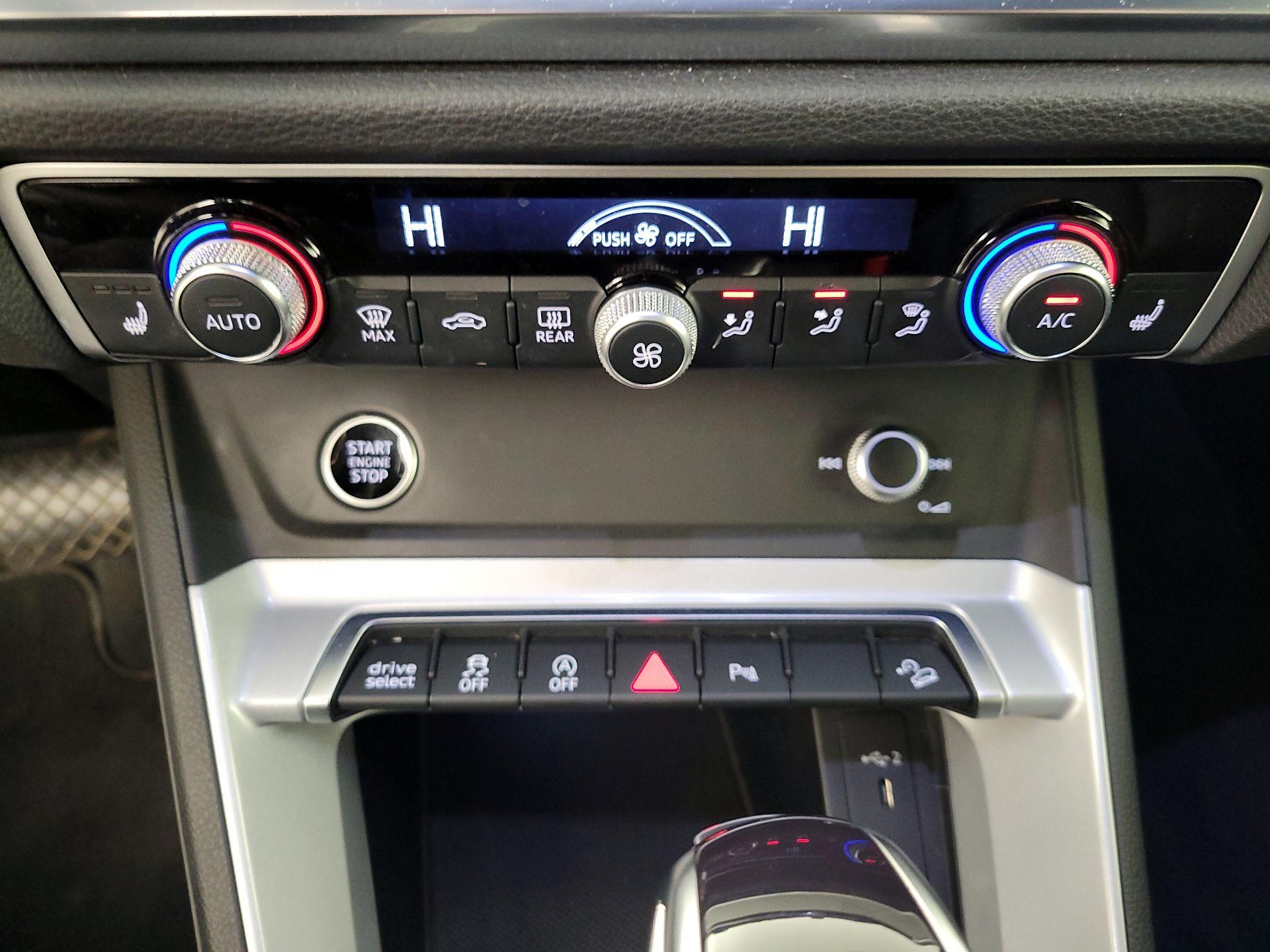 Thumbnail: 2023 Audi Q3 - 16