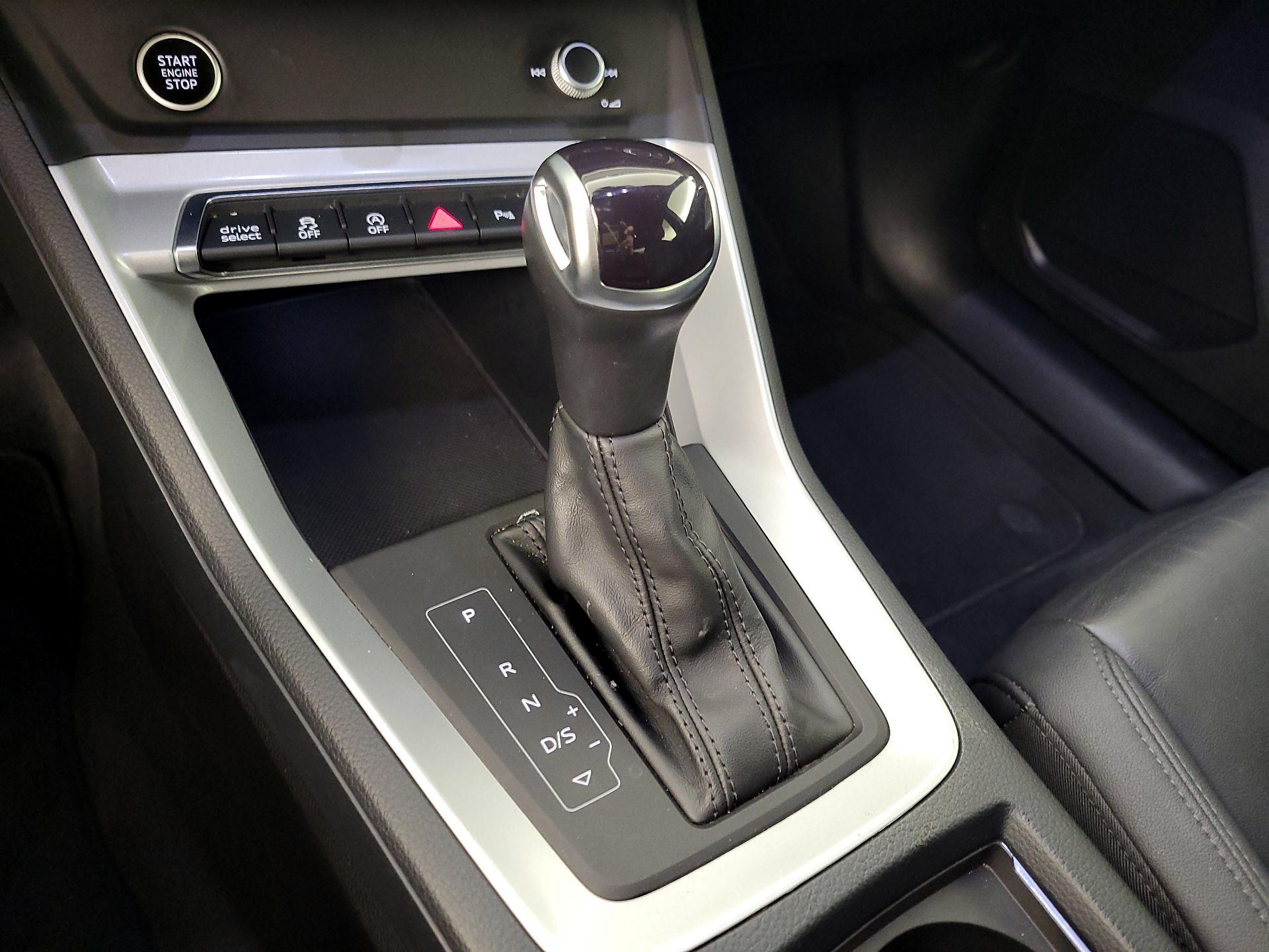 Thumbnail: 2023 Audi Q3 - 17