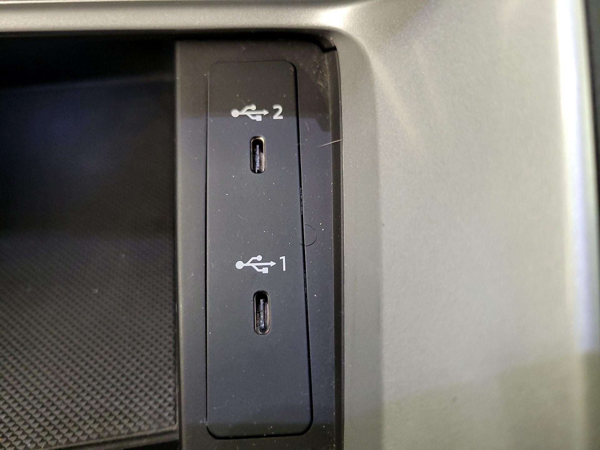 Thumbnail: 2023 Audi Q3 - 18