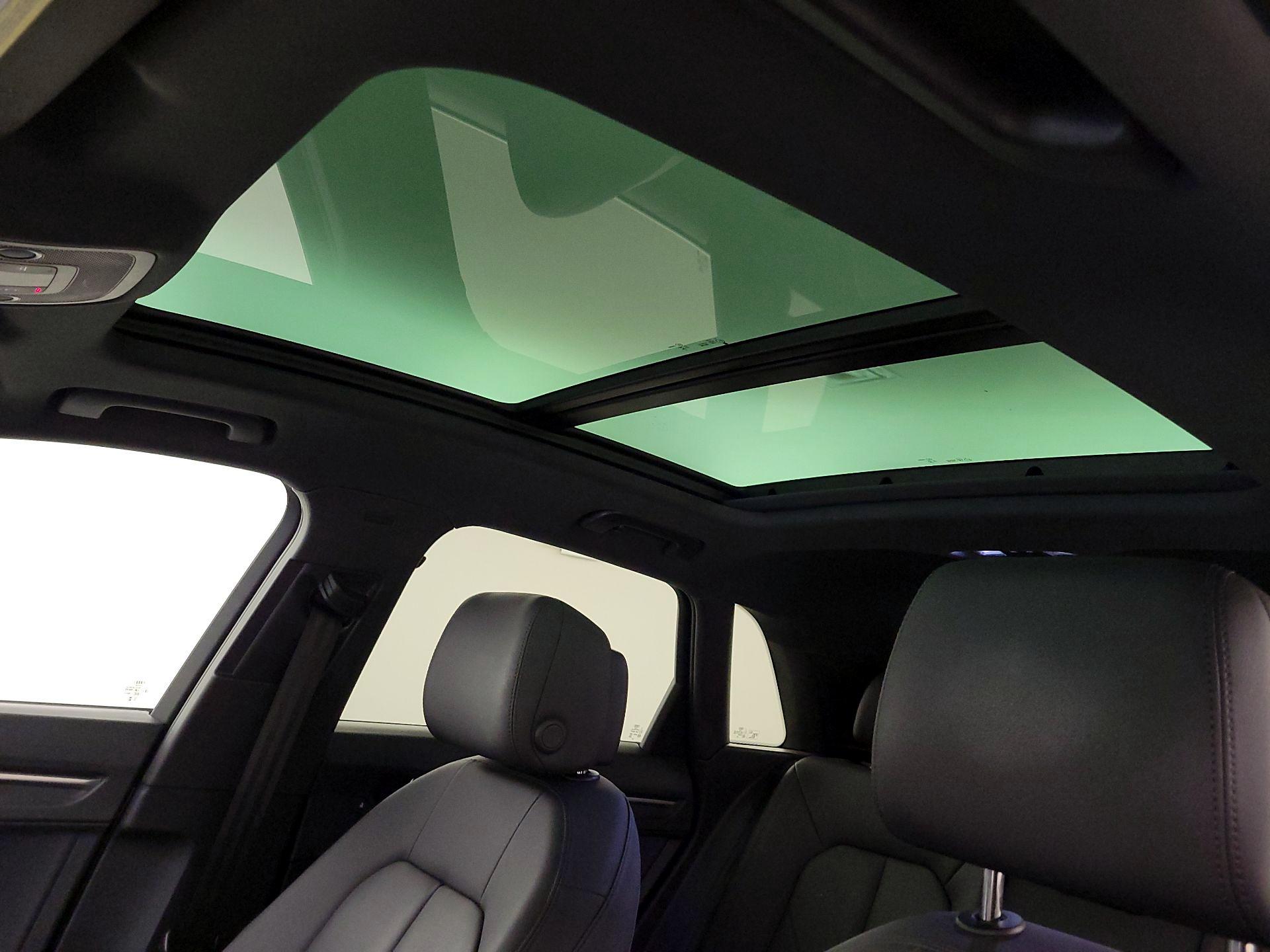 Thumbnail: 2023 Audi Q3 - 19