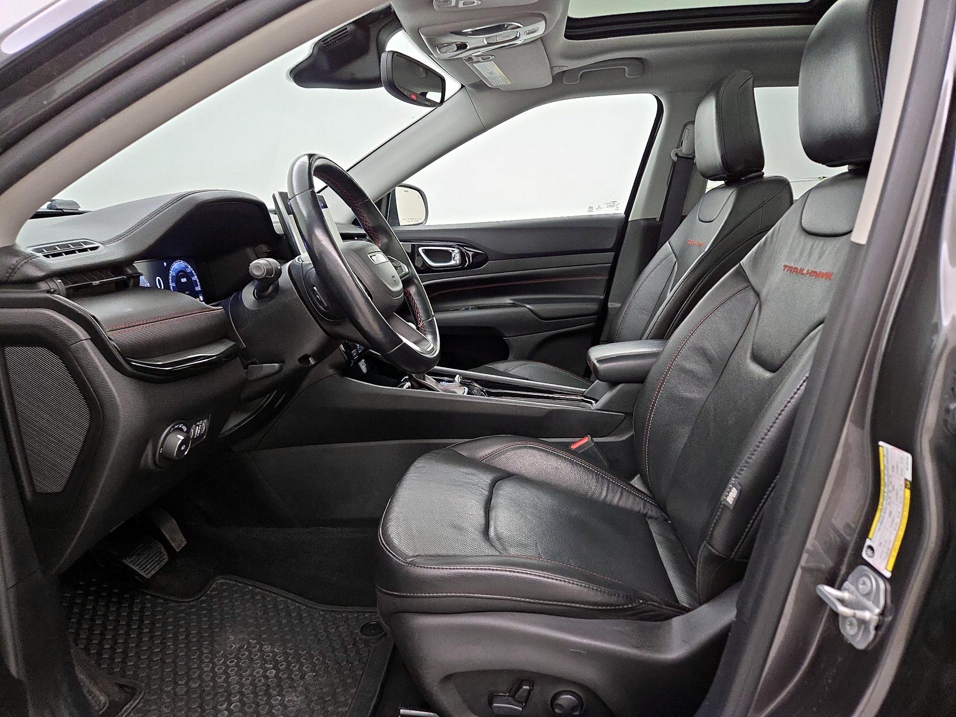 Thumbnail: 2022 Jeep Compass - 11