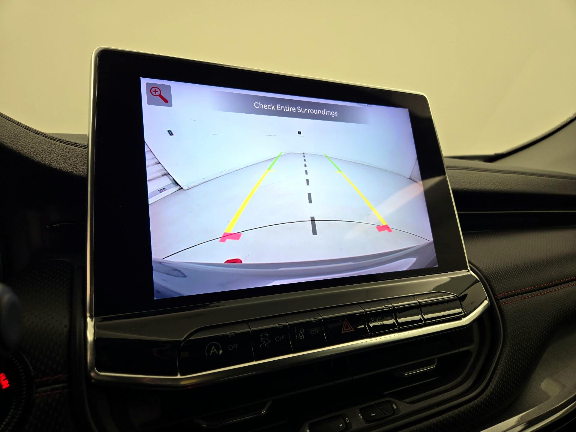 Thumbnail: 2022 Jeep Compass - 15