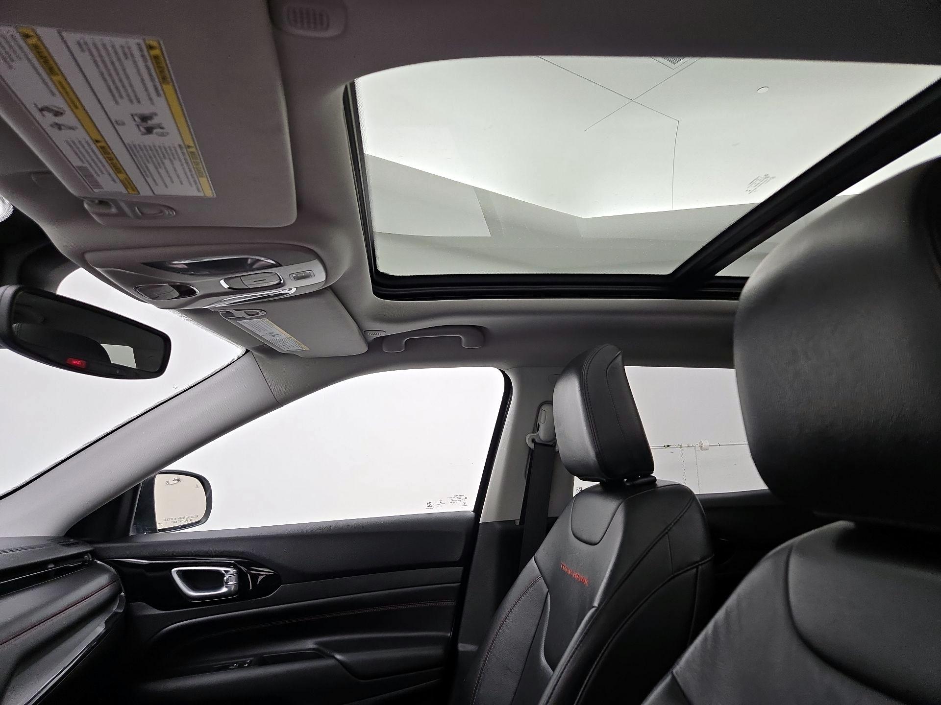 Thumbnail: 2022 Jeep Compass - 20