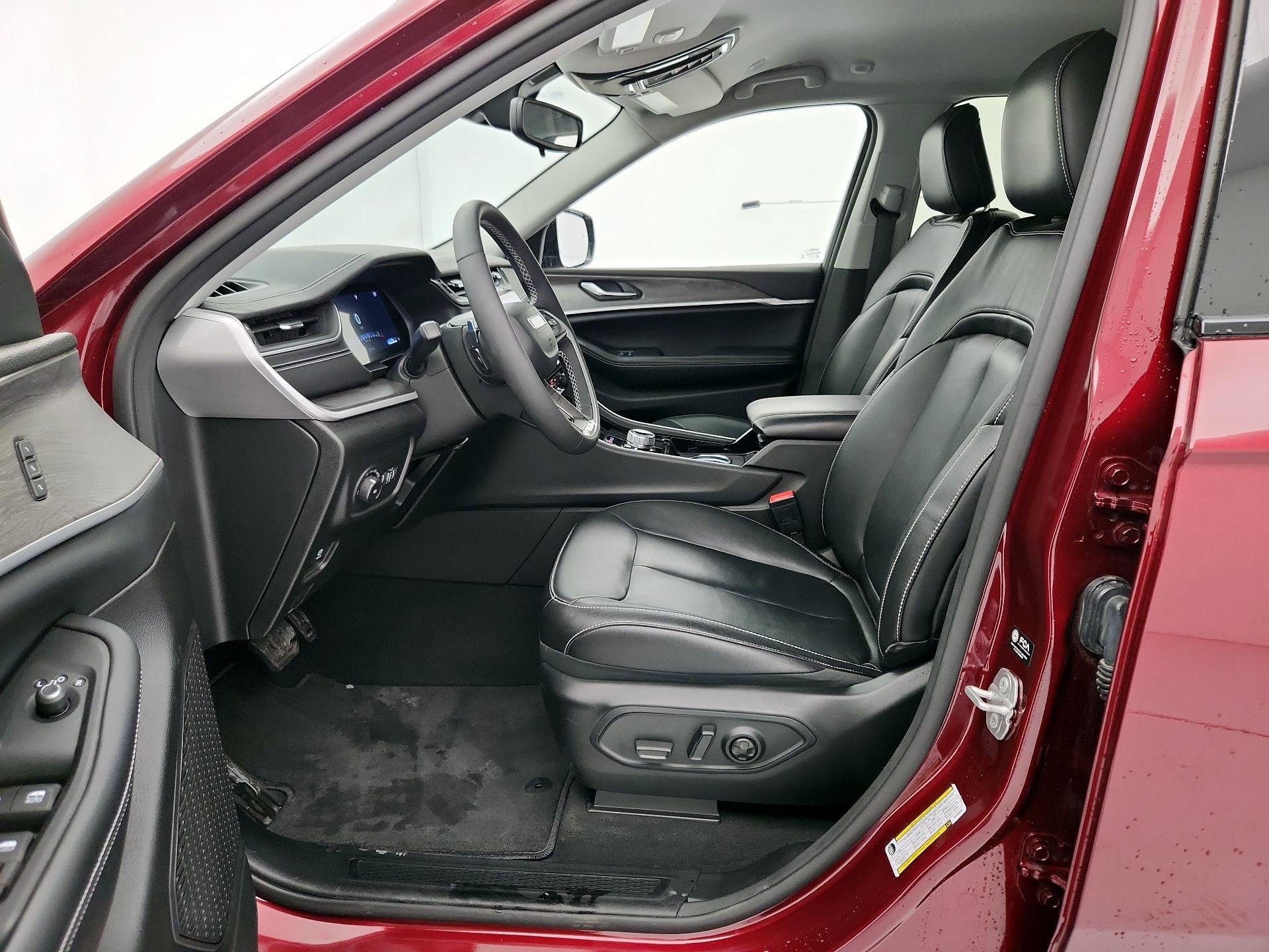 Thumbnail: 2023 Jeep Grand Cherokee - 11