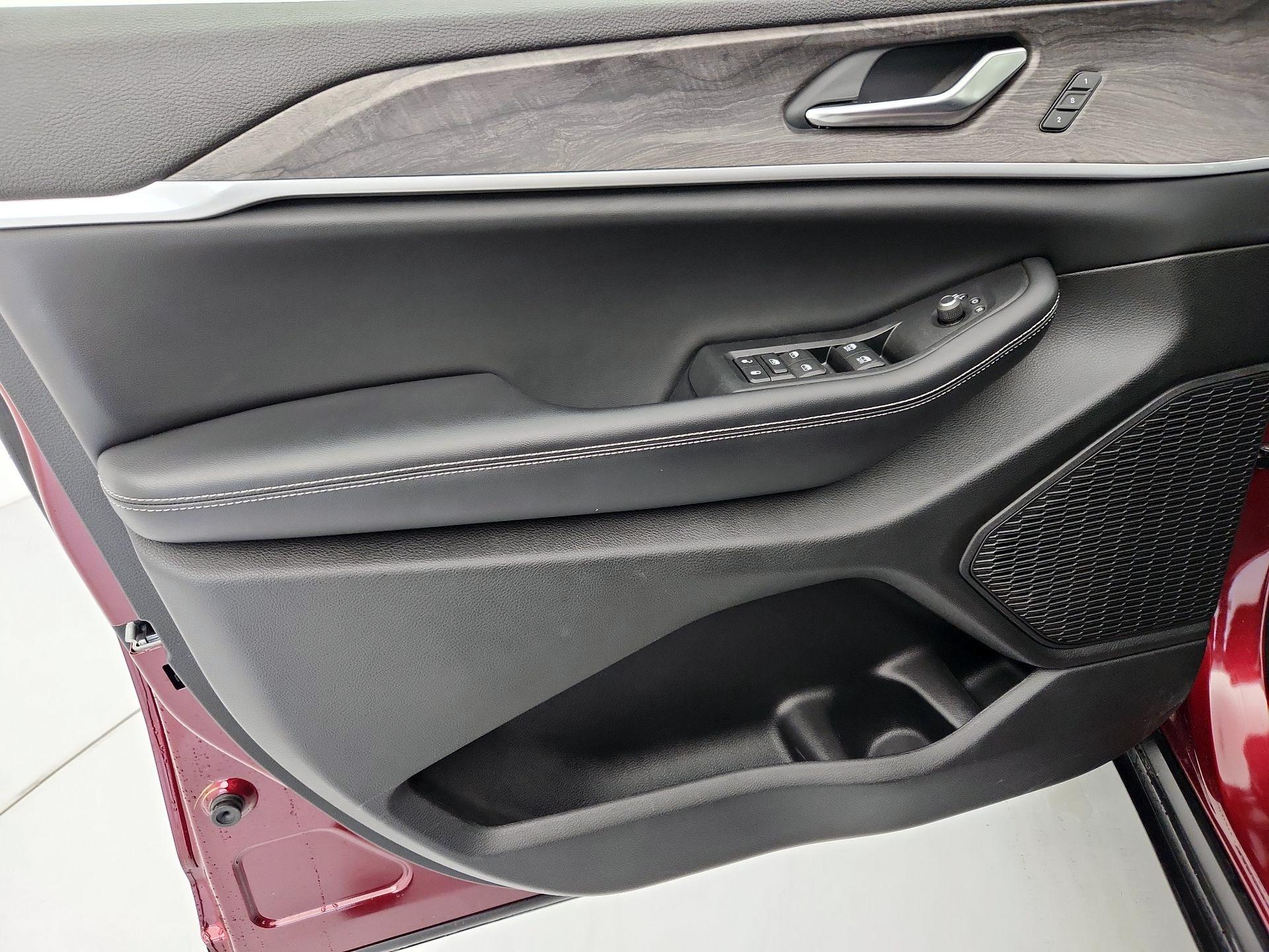 Thumbnail: 2023 Jeep Grand Cherokee - 12