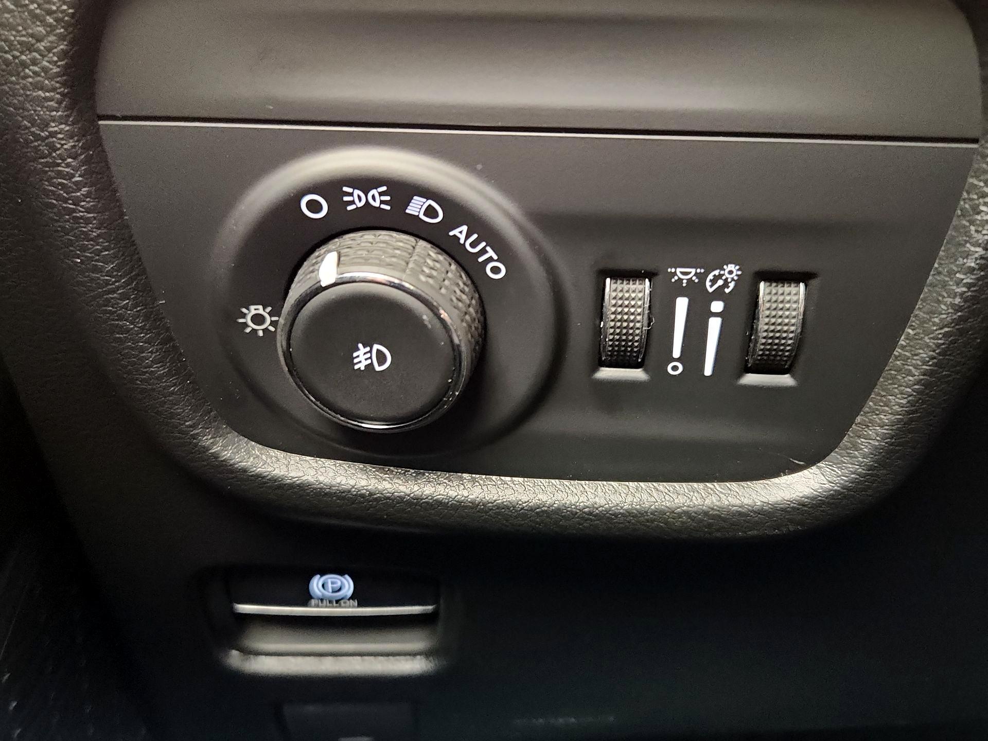 Thumbnail: 2023 Jeep Grand Cherokee - 13