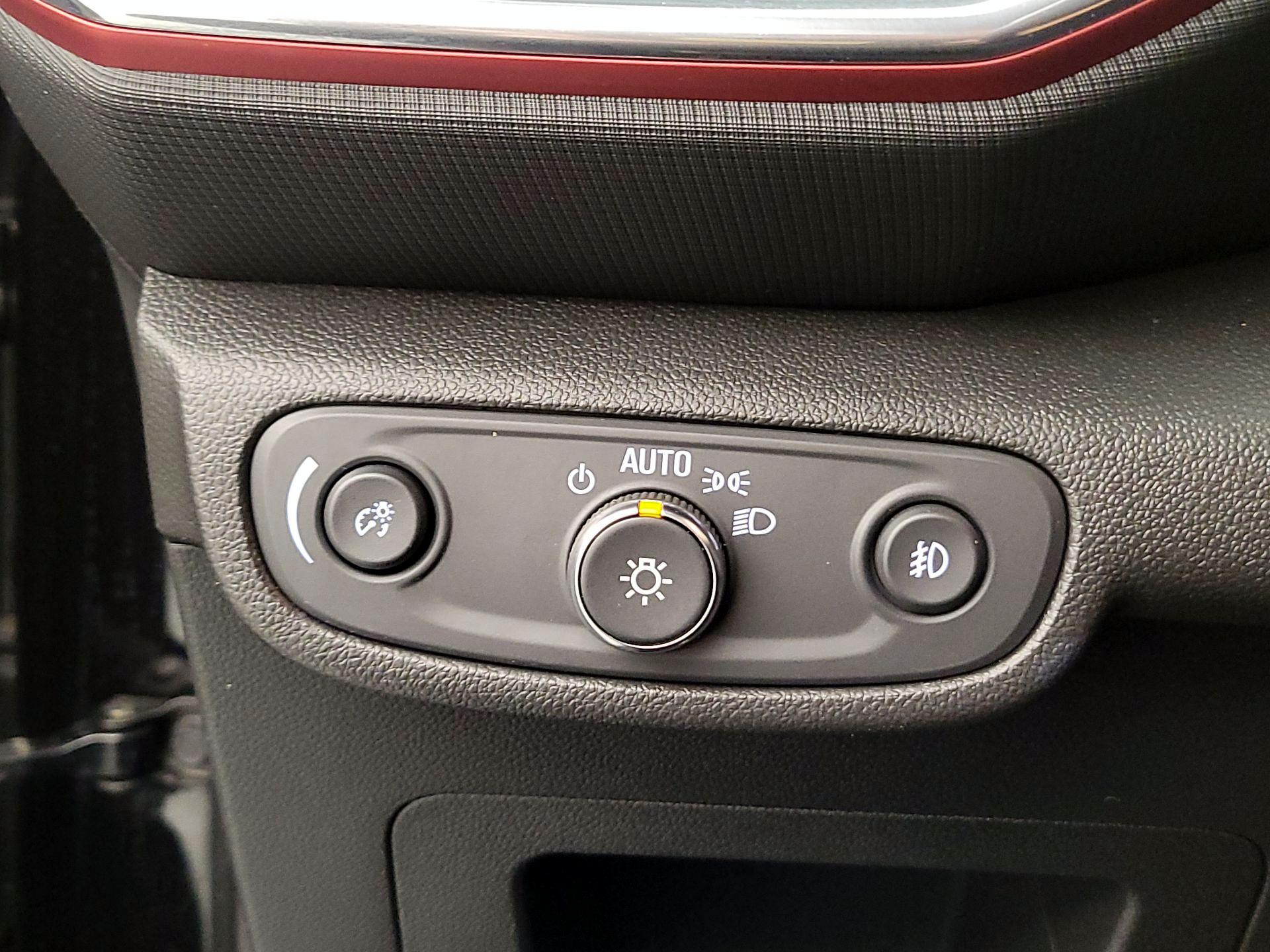 Thumbnail: 2023 Chevrolet TrailBlazer - 13