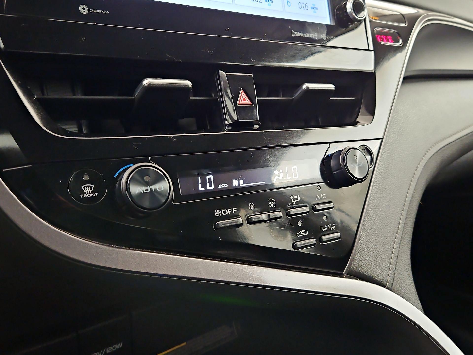 Thumbnail: 2021 Toyota Camry - 16