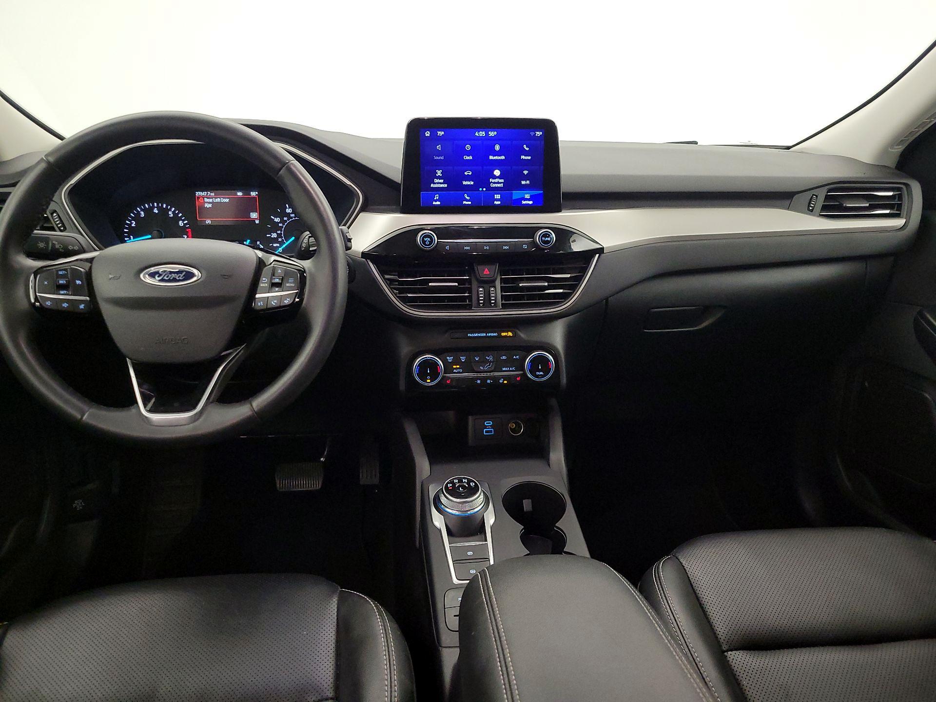 Thumbnail: 2022 Ford Escape - 9