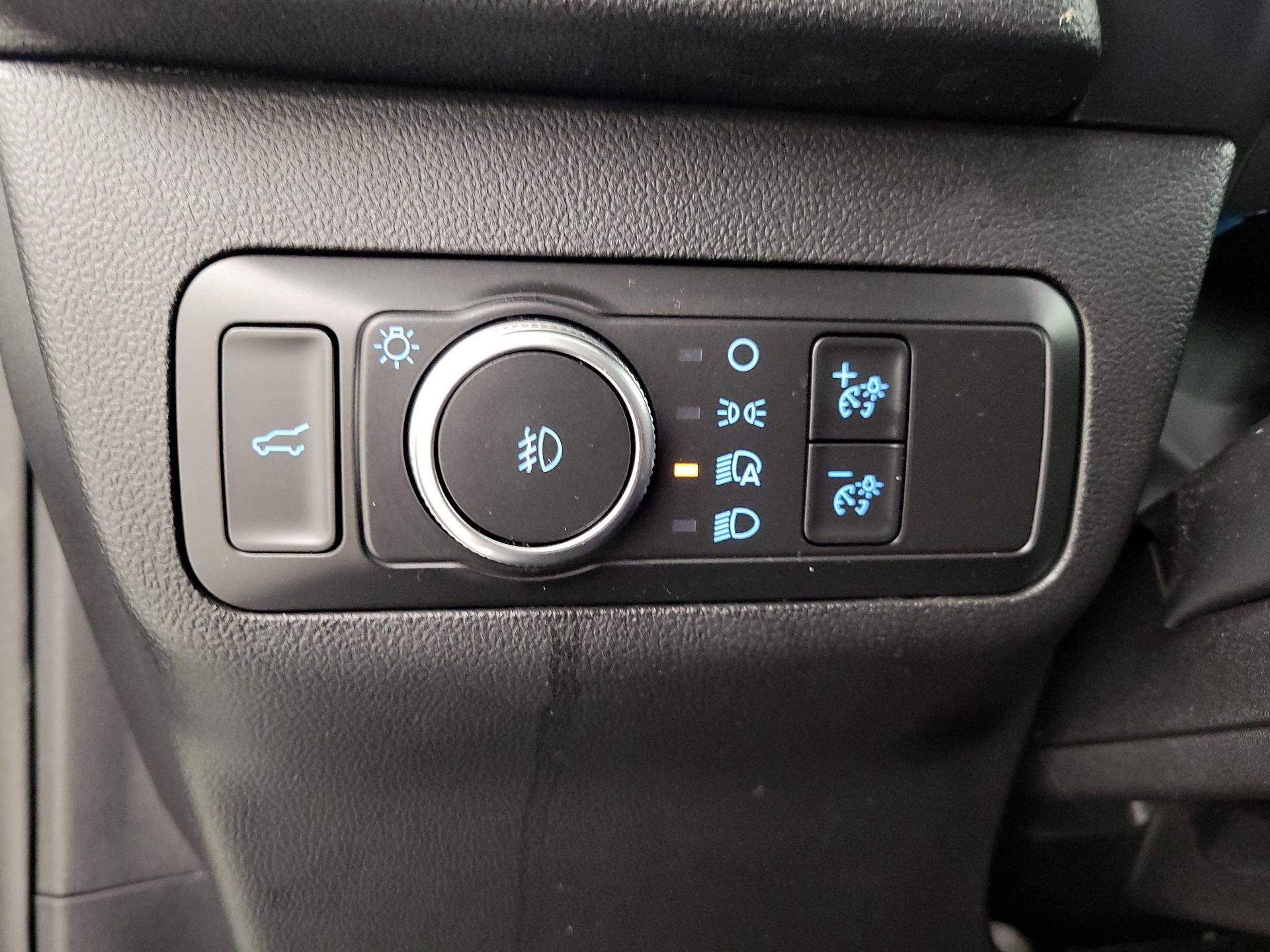 Thumbnail: 2022 Ford Escape - 13