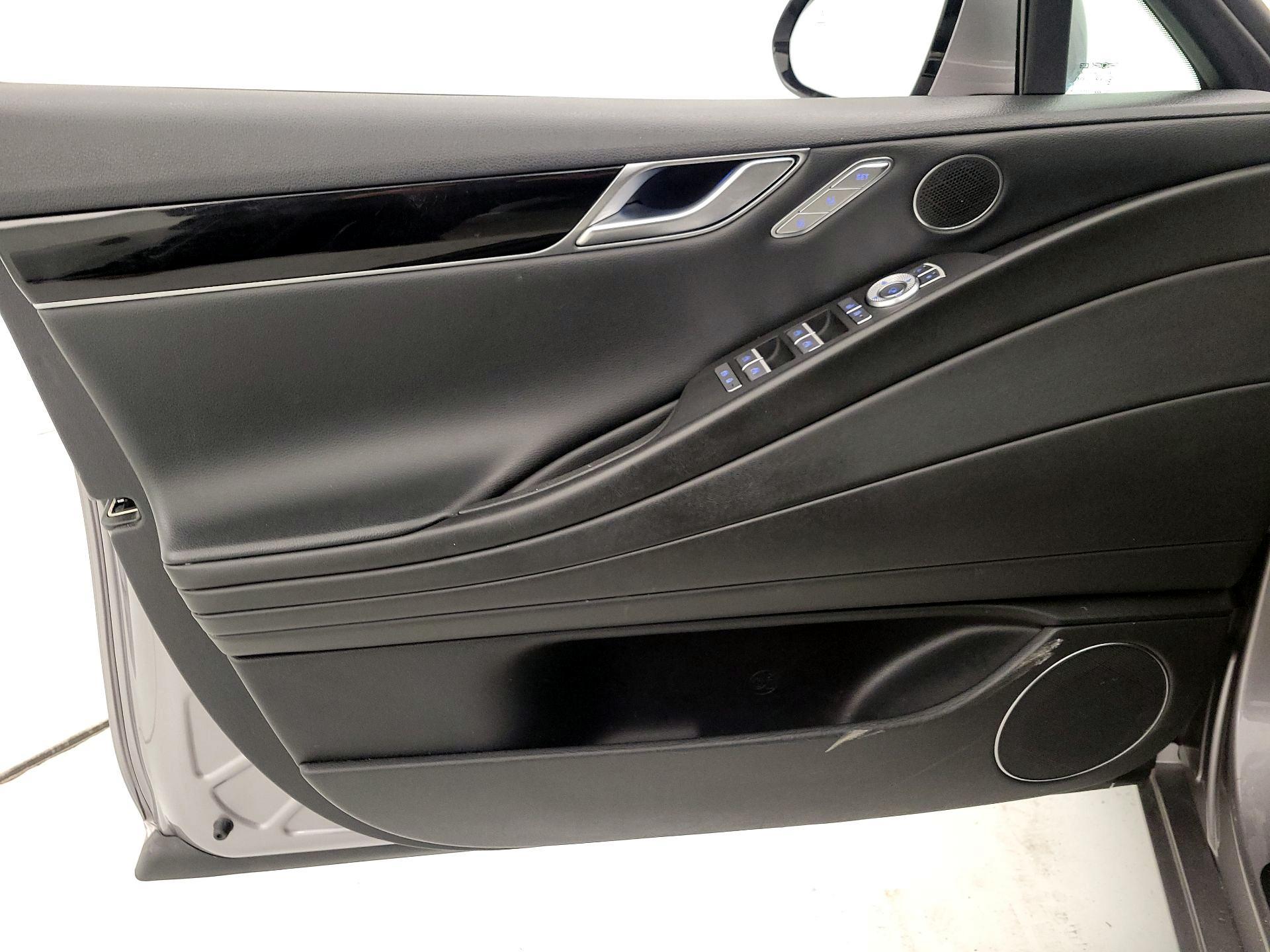 Thumbnail: 2023 Genesis G80 - 12