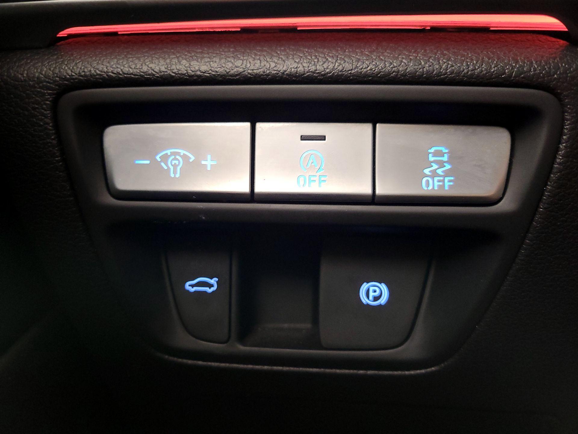 Thumbnail: 2023 Genesis G80 - 13