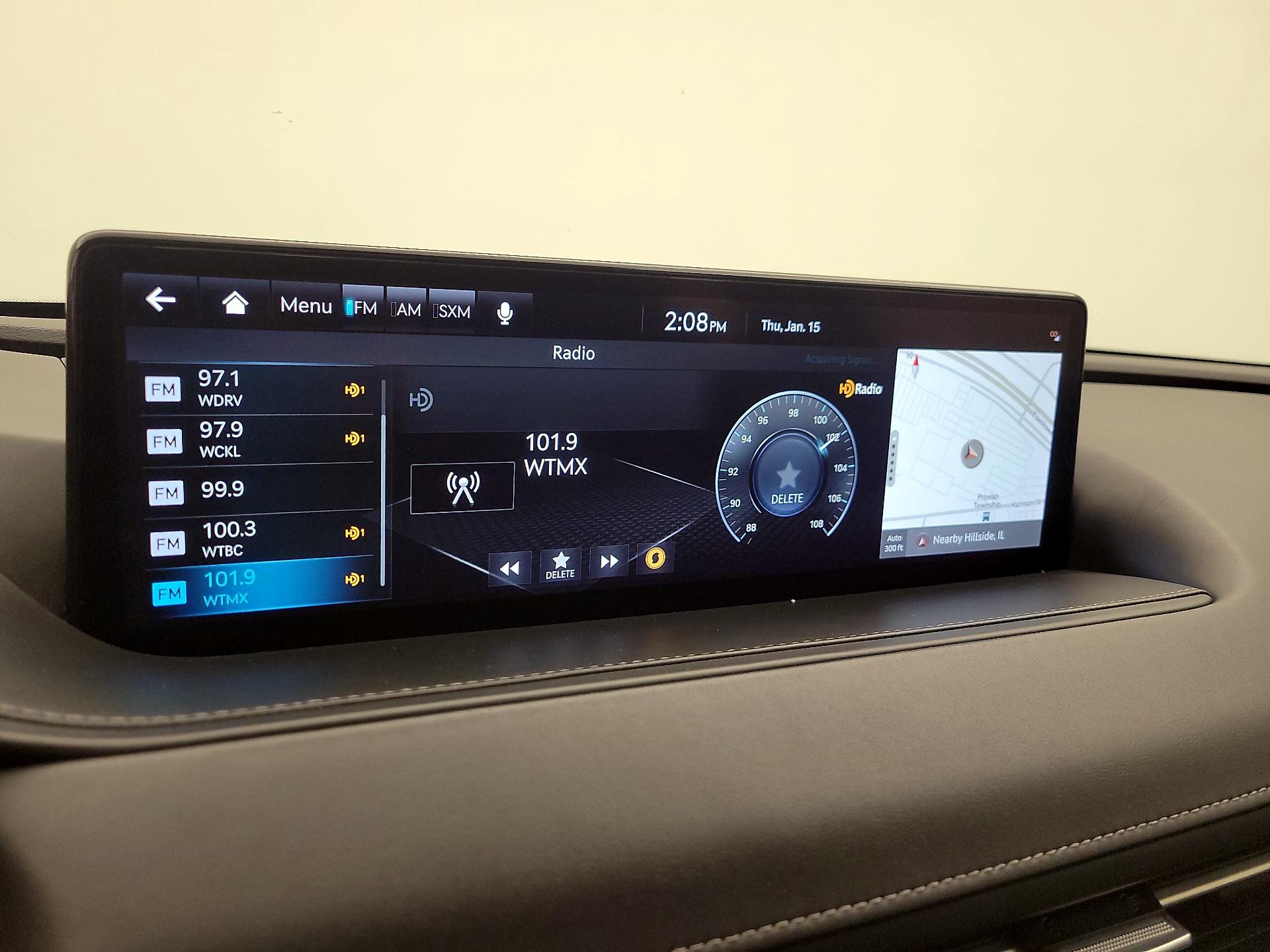 Thumbnail: 2023 Genesis G80 - 16