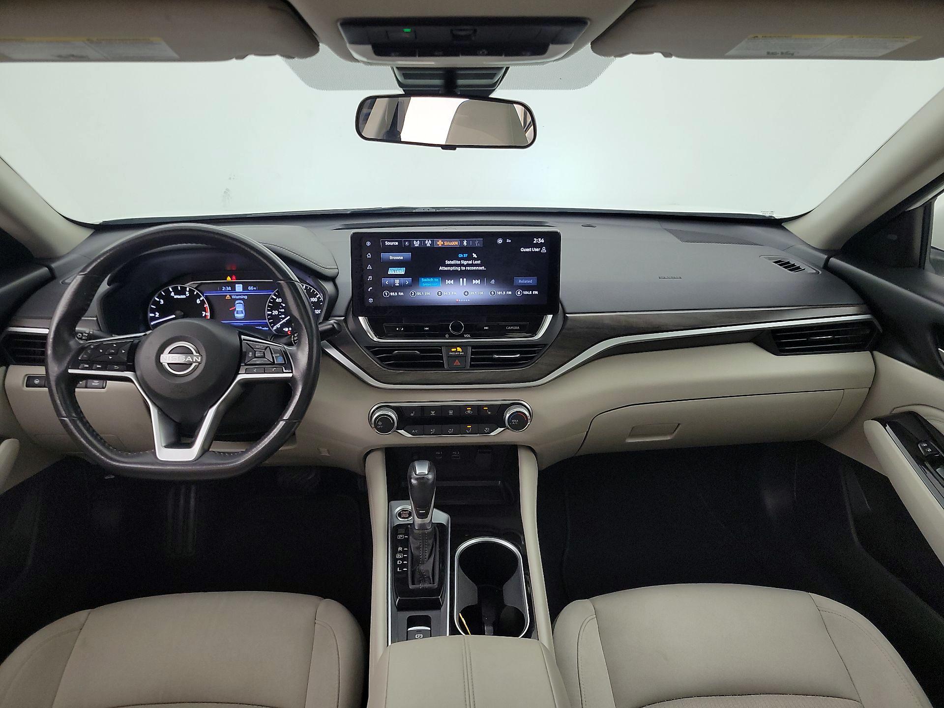 Thumbnail: 2023 Nissan Altima - 9