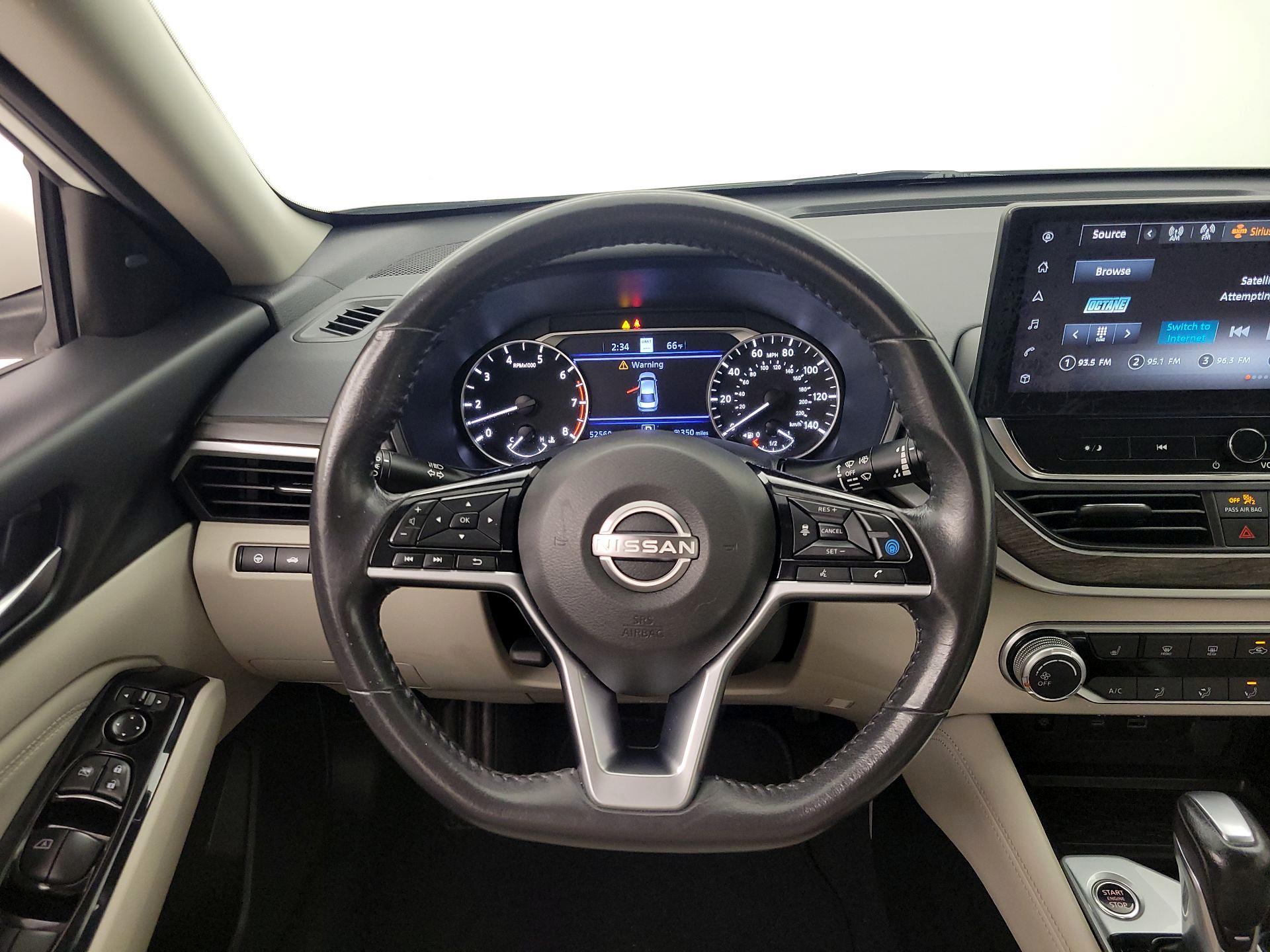 Thumbnail: 2023 Nissan Altima - 10