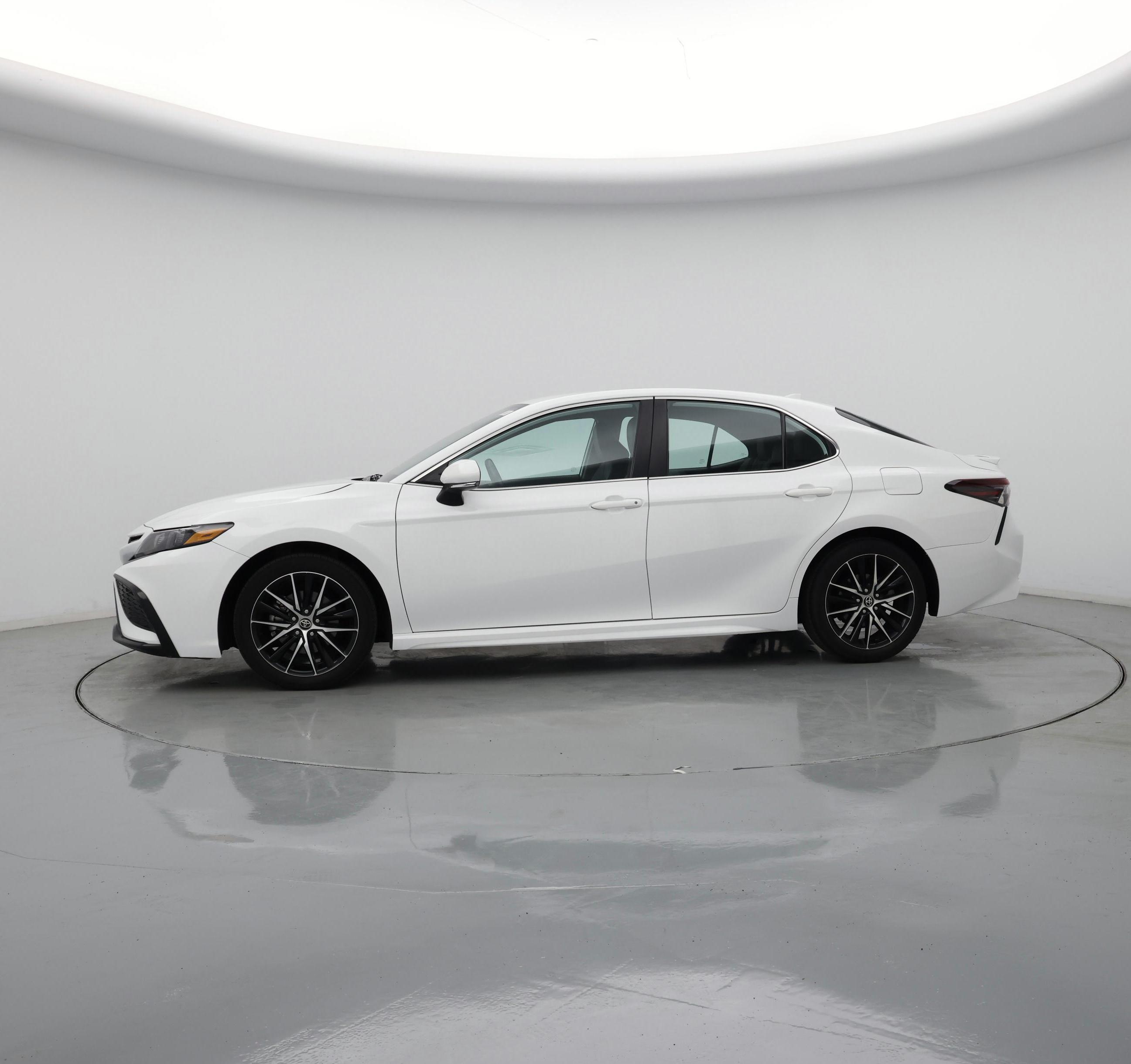 Thumbnail: 2024 Toyota Camry - 3