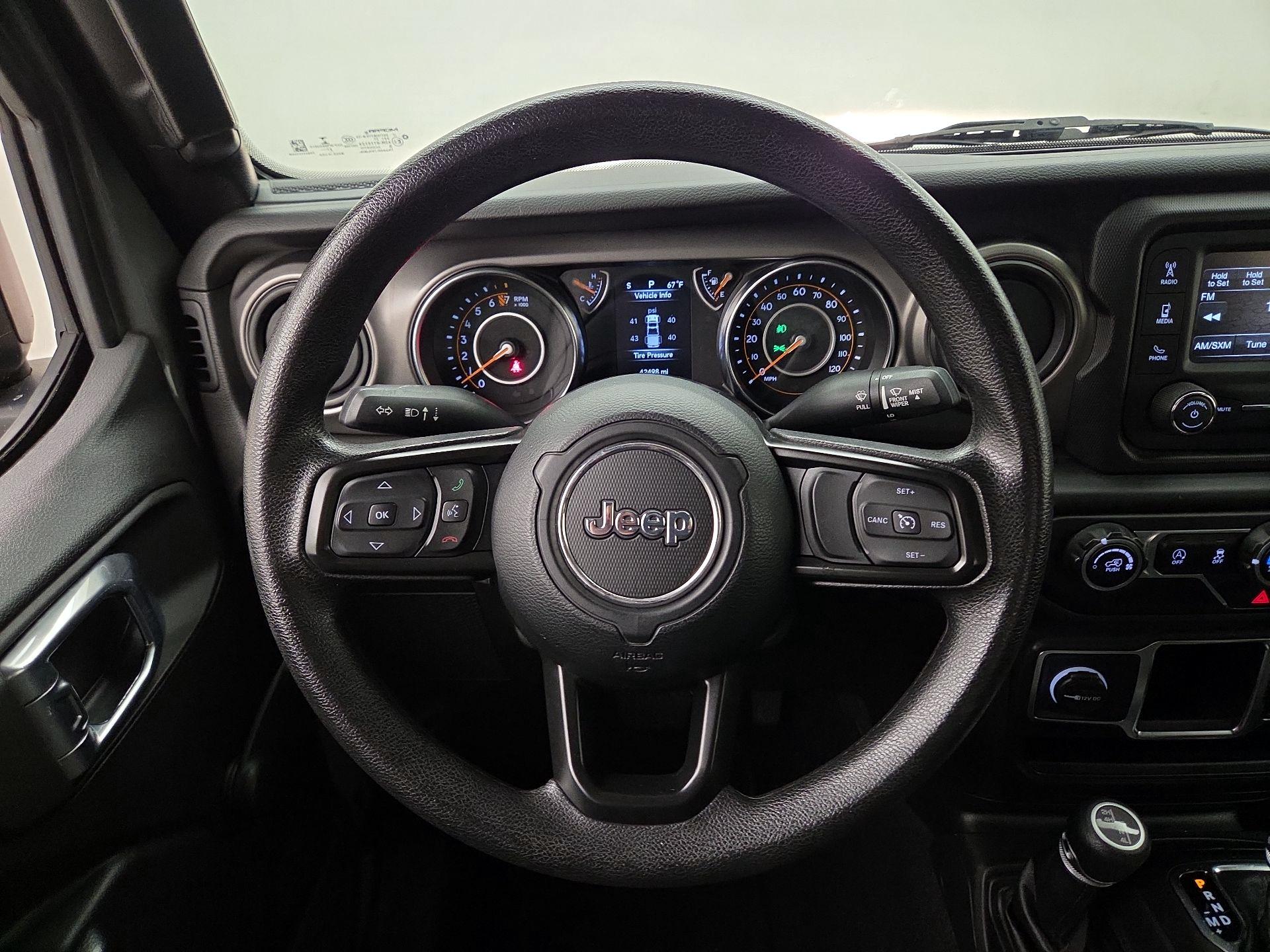Thumbnail: 2021 Jeep Gladiator - 10