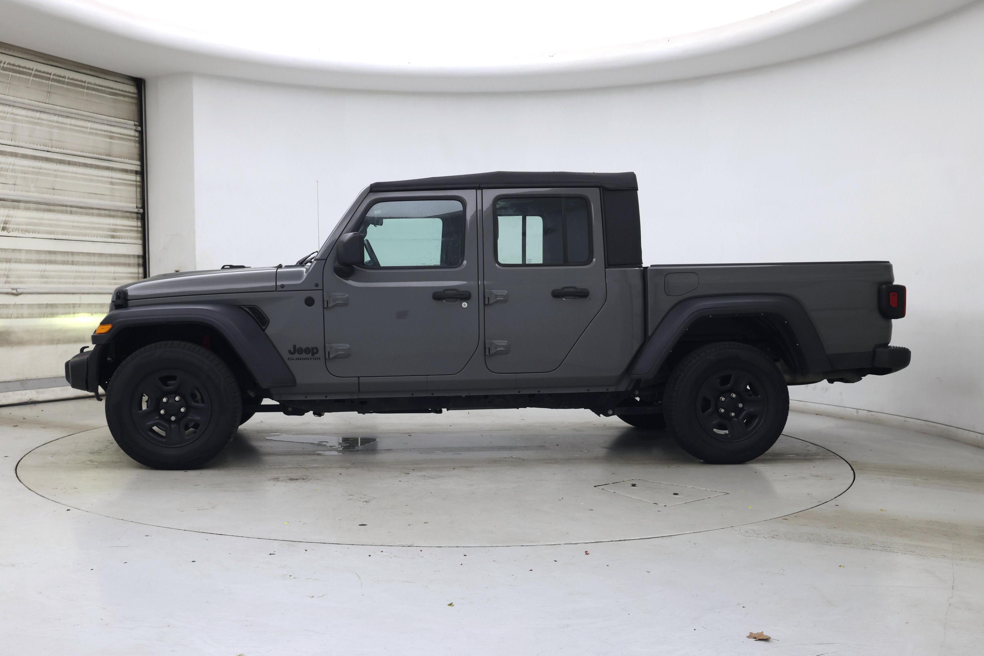 Thumbnail: 2021 Jeep Gladiator - 3