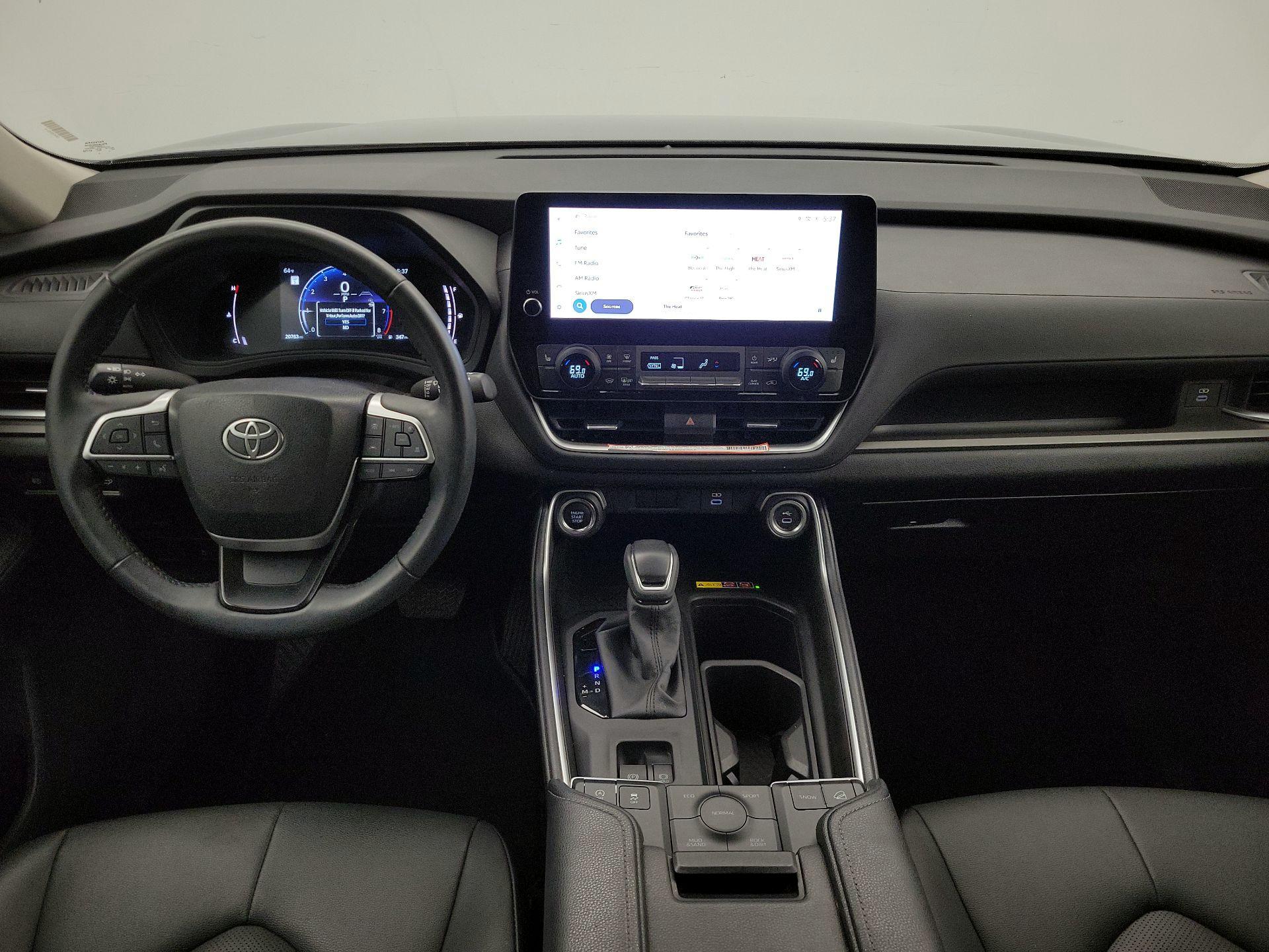 Thumbnail: 2025 Toyota Grand Highlander - 9