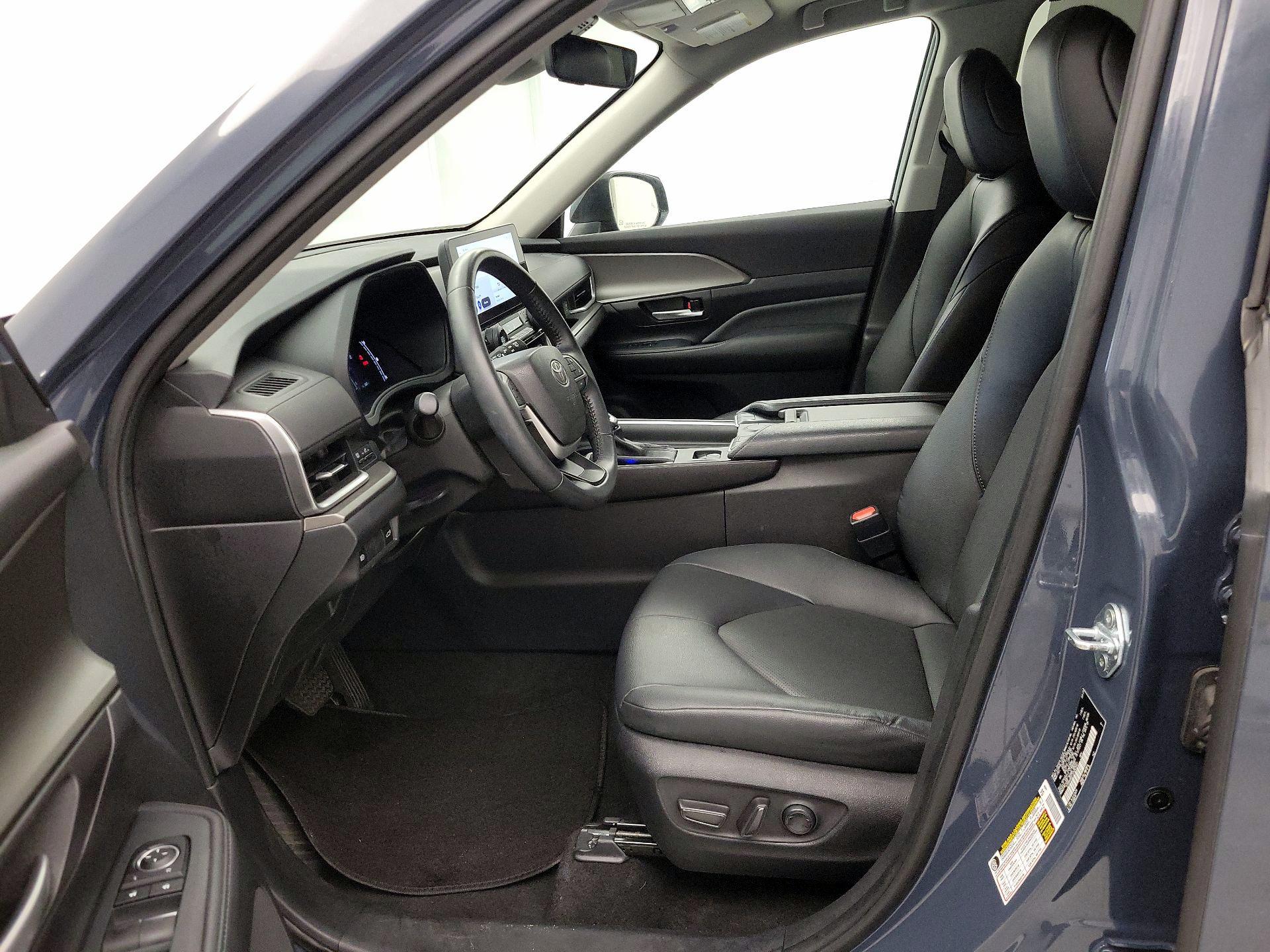 Thumbnail: 2025 Toyota Grand Highlander - 11