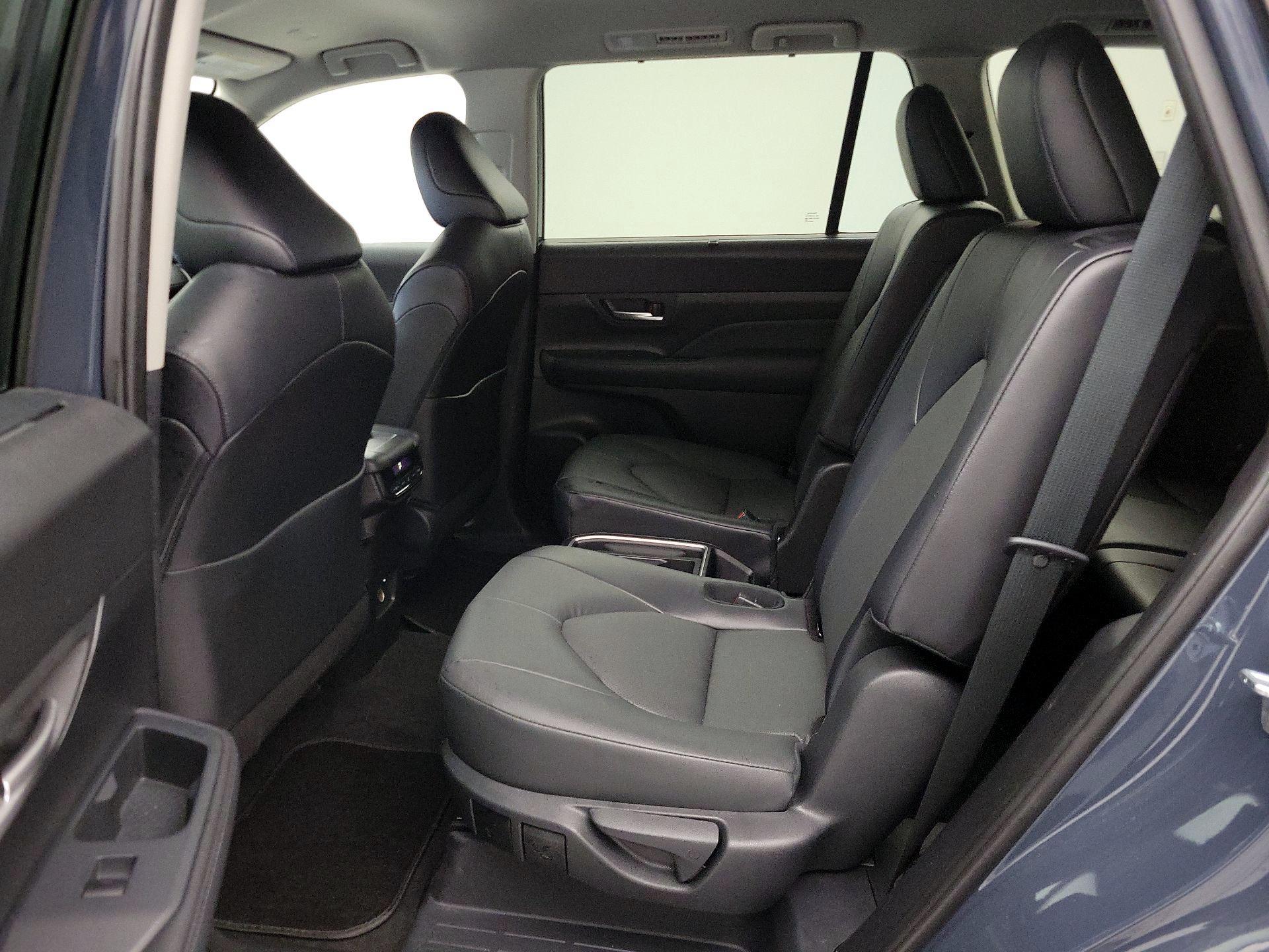 Thumbnail: 2025 Toyota Grand Highlander - 19