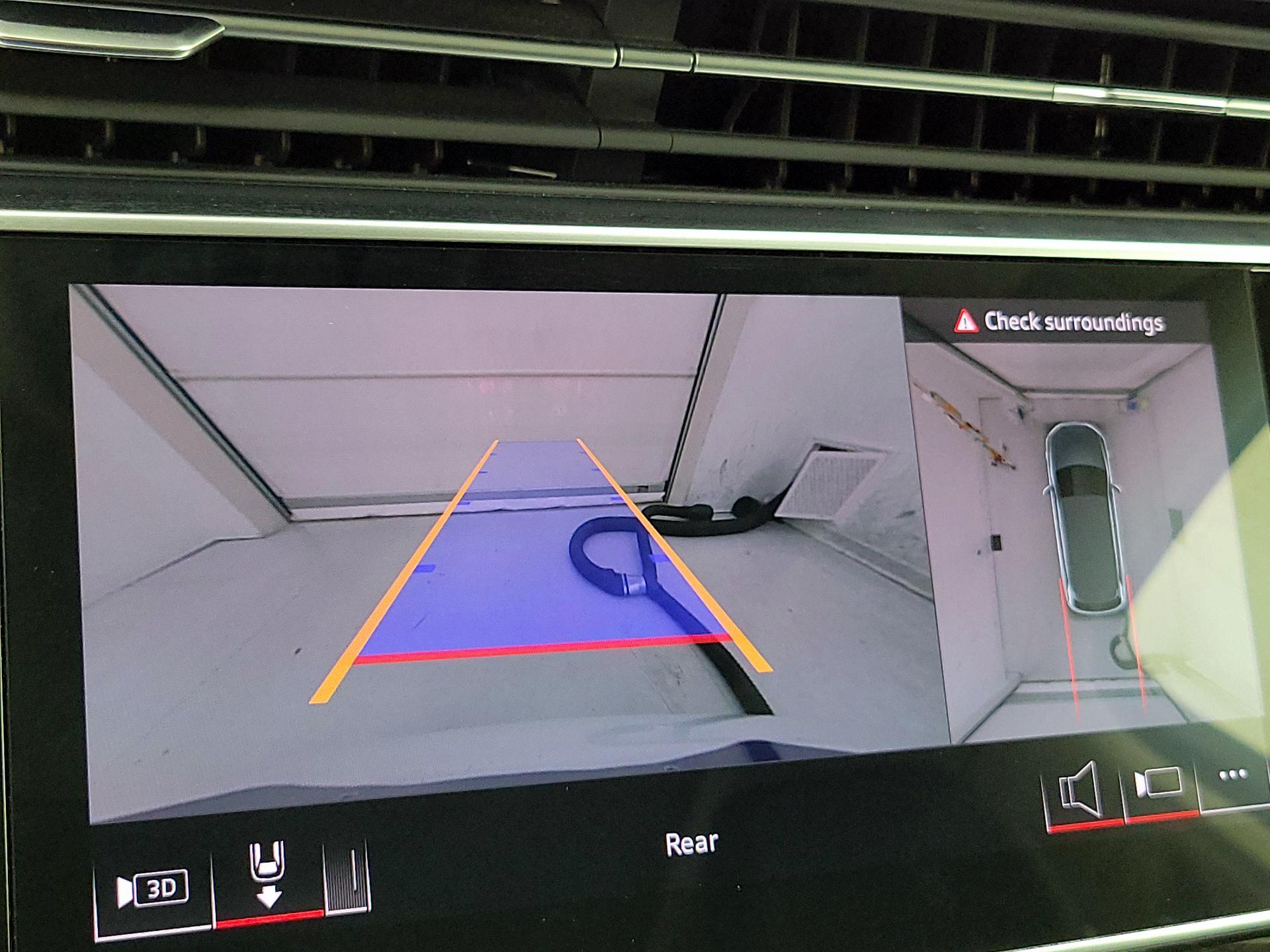 Thumbnail: 2024 Audi Q7 - 15