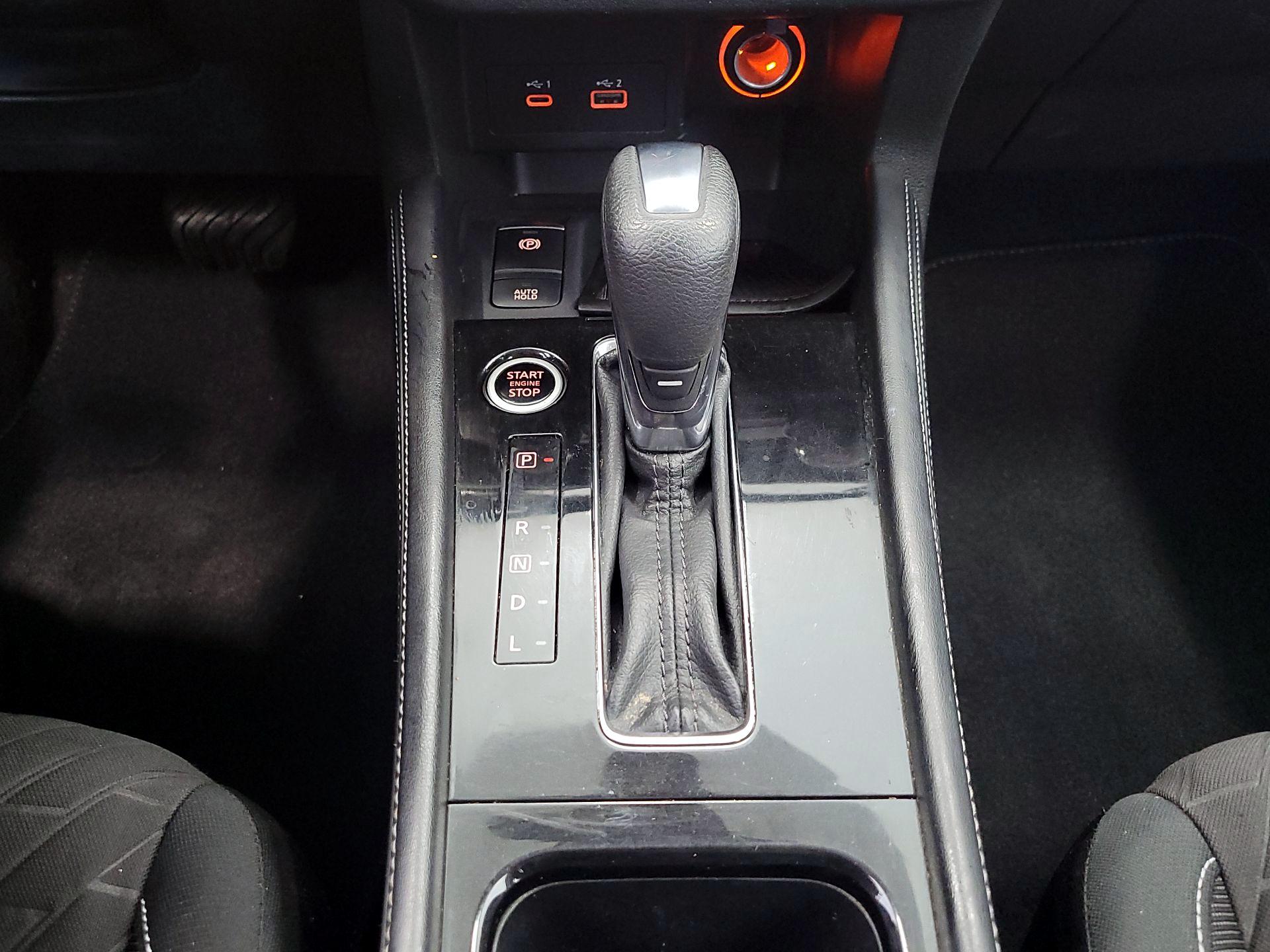 Thumbnail: 2021 Nissan Kicks - 16