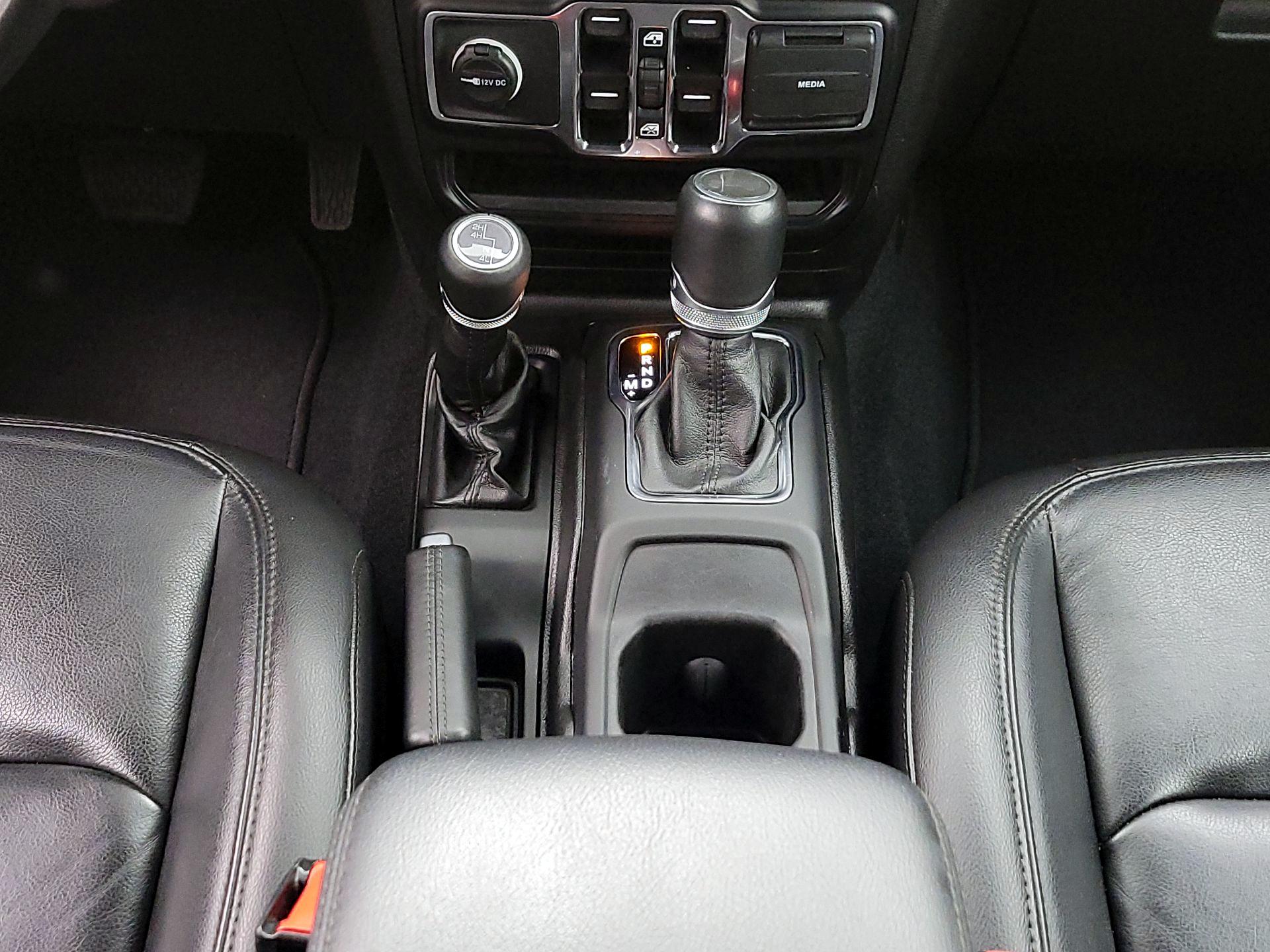 Thumbnail: 2023 Jeep Wrangler - 18