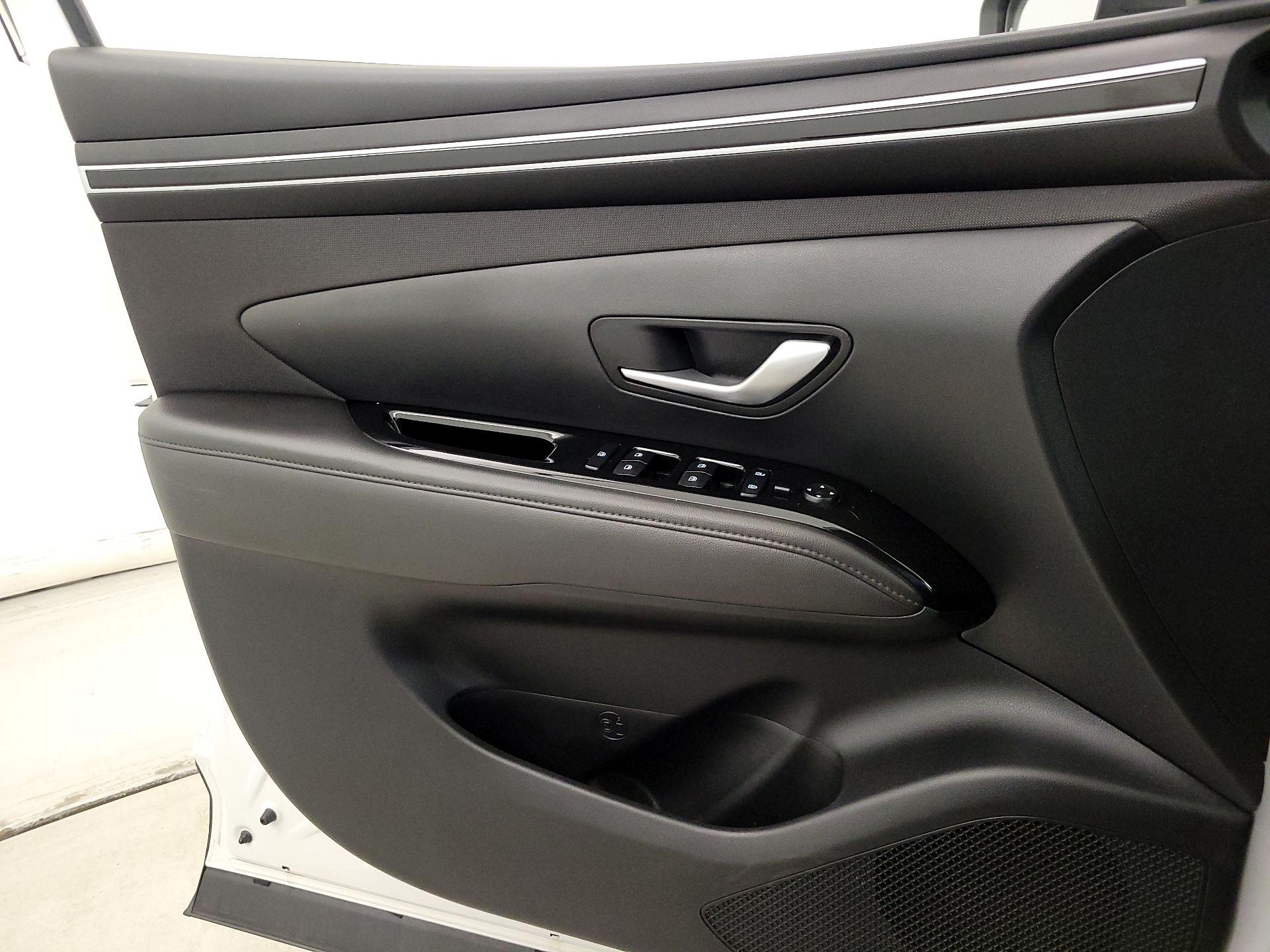 Thumbnail: 2022 Hyundai Tucson - 12