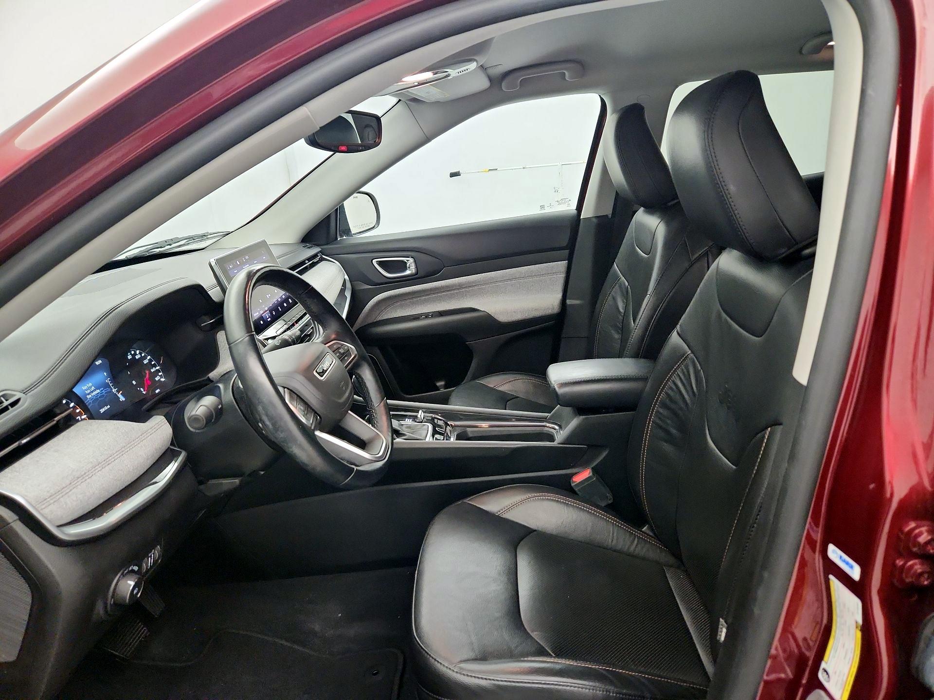 Thumbnail: 2022 Jeep Compass - 11