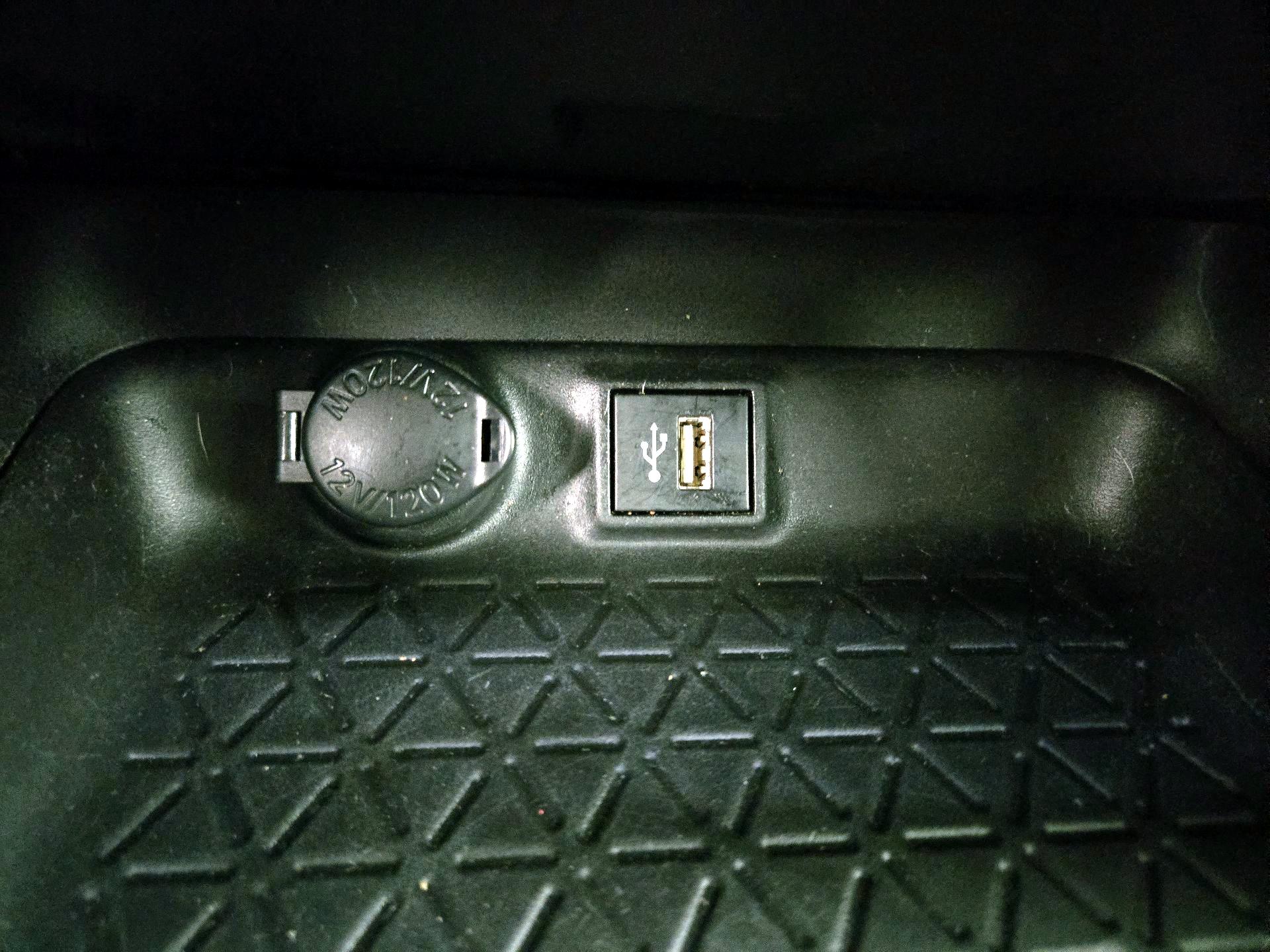 Thumbnail: 2023 Toyota RAV4 - 18