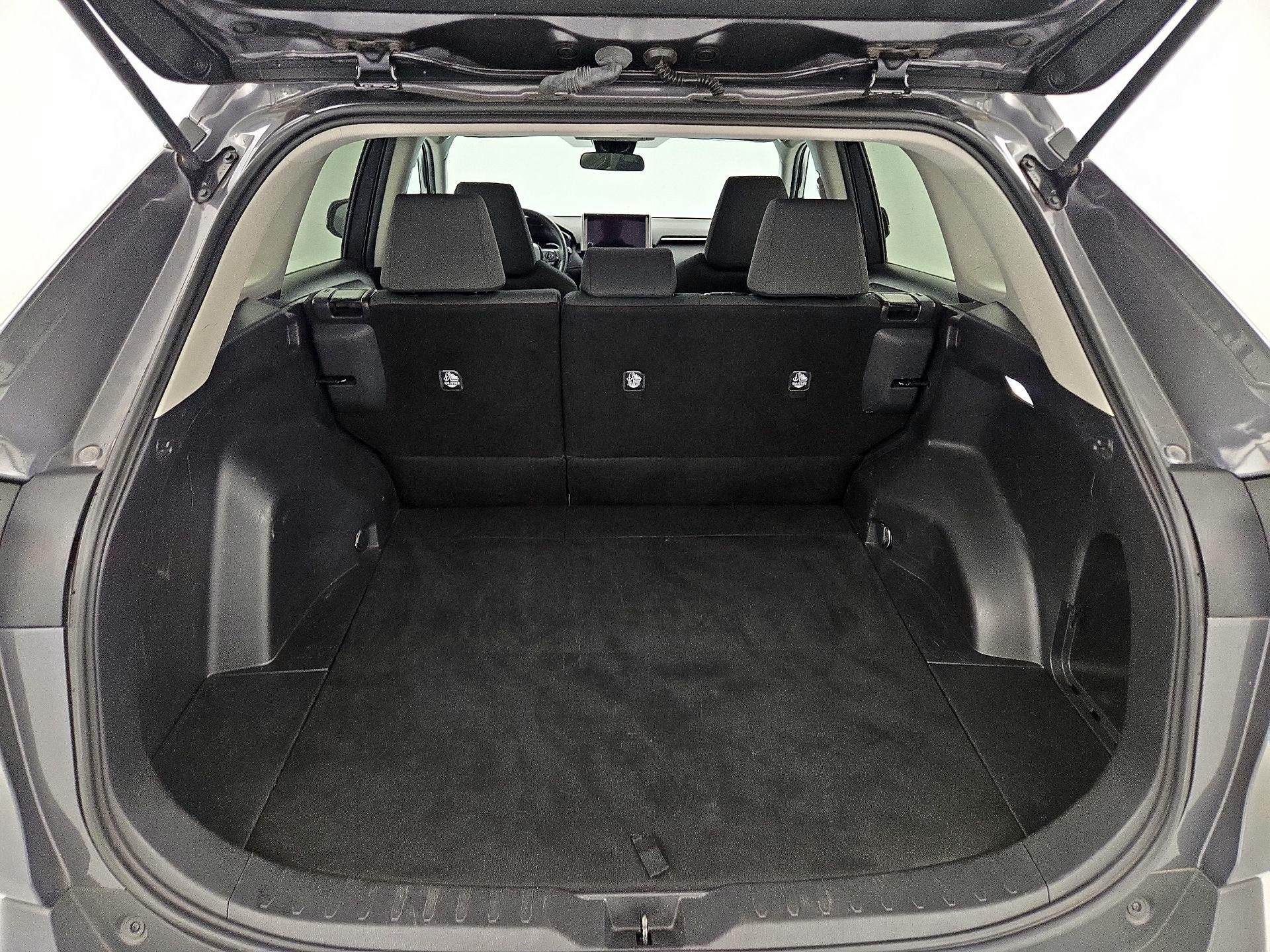 Thumbnail: 2023 Toyota RAV4 - 20