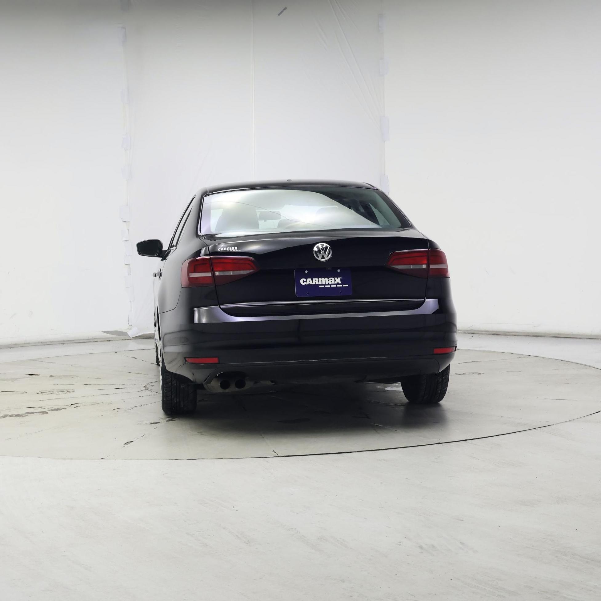 Thumbnail: 2017 Volkswagen Jetta - 6