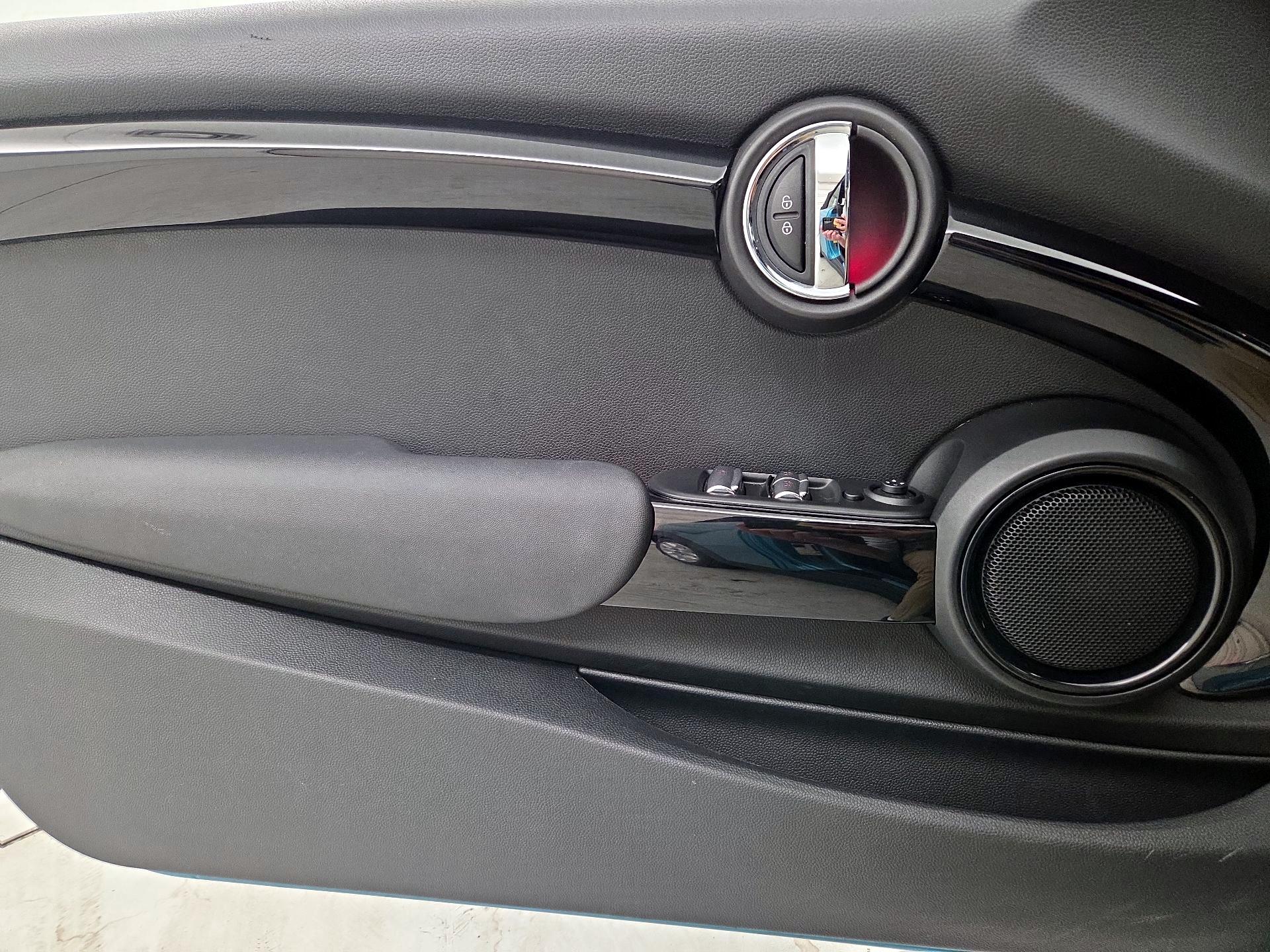 Thumbnail: 2020 MINI Cooper - 12