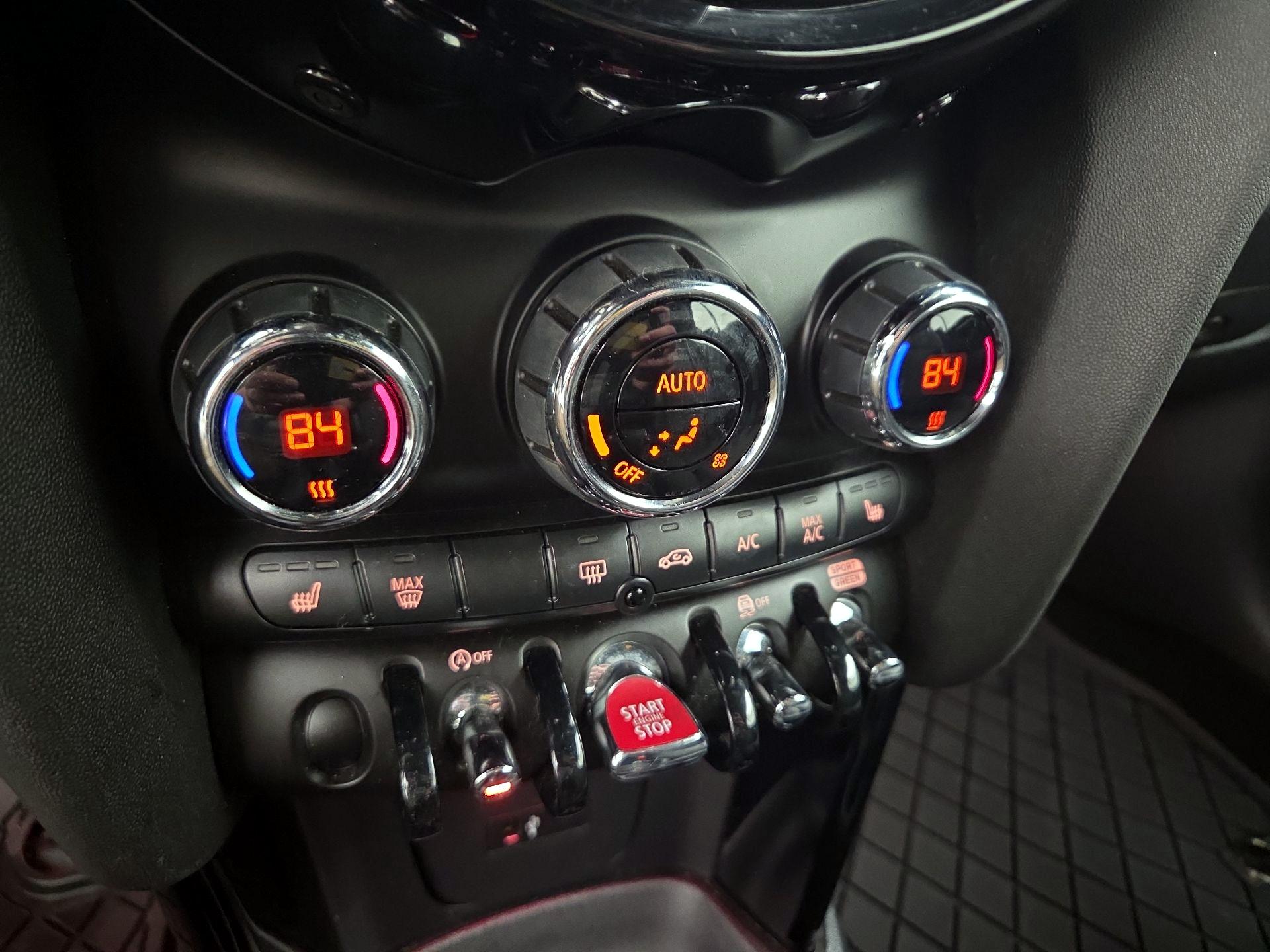 Thumbnail: 2020 MINI Cooper - 16