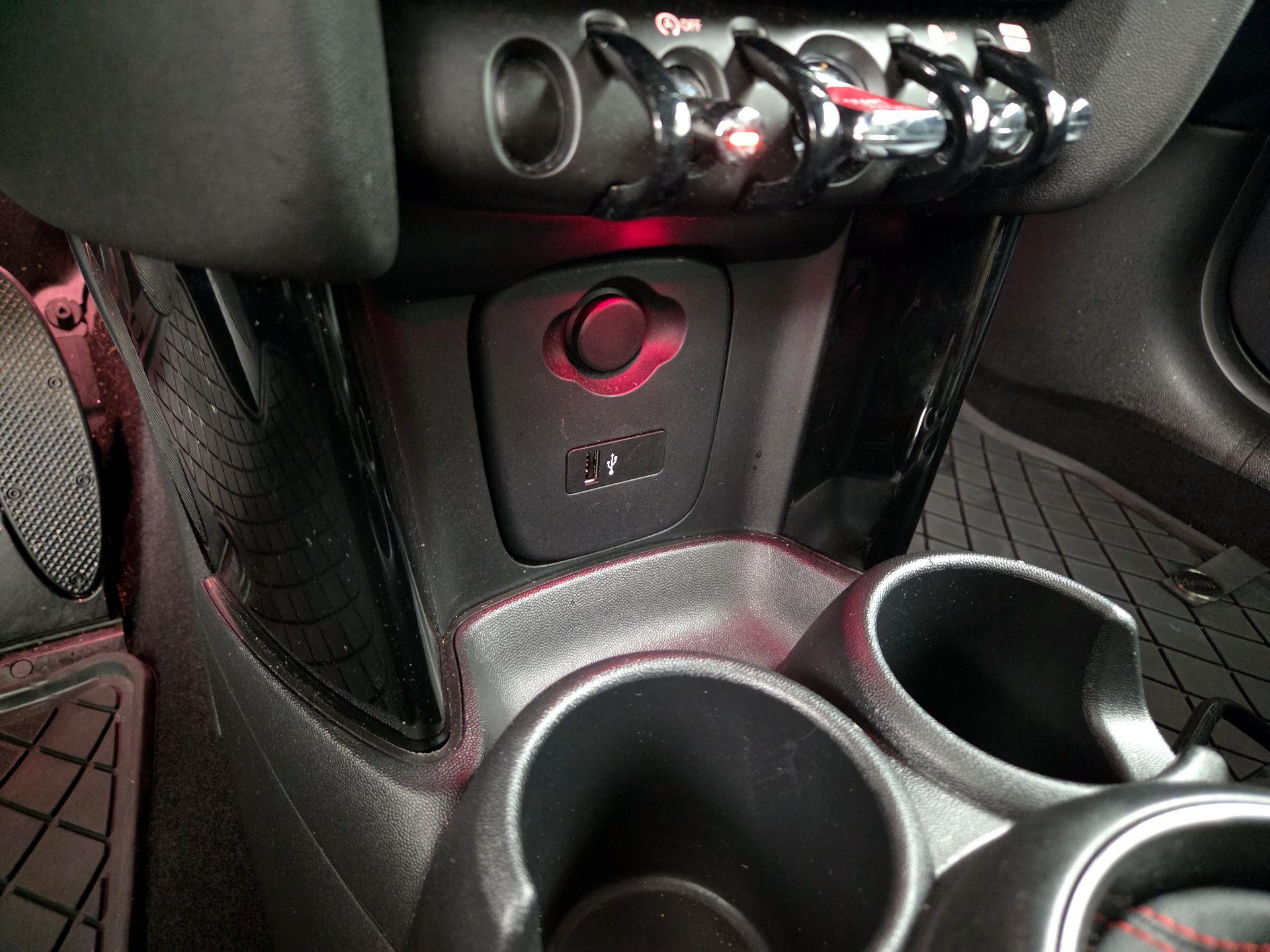 Thumbnail: 2020 MINI Cooper - 18