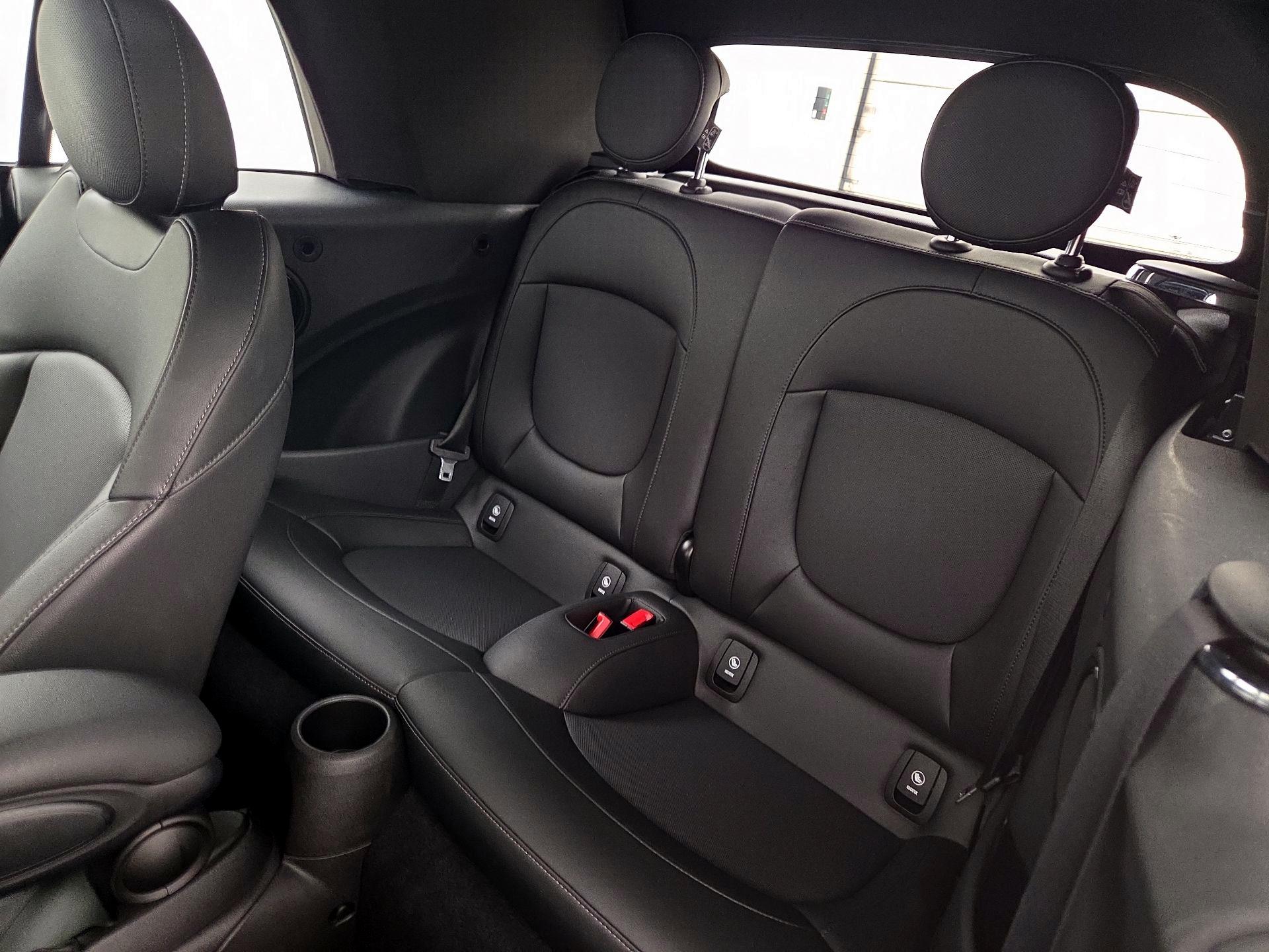 Thumbnail: 2020 MINI Cooper - 19