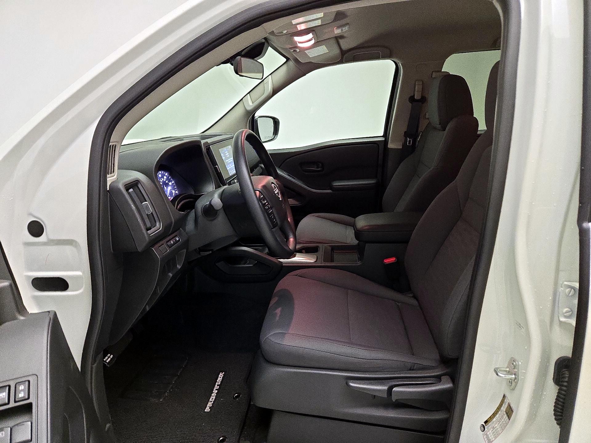 Thumbnail: 2025 Nissan Frontier - 11