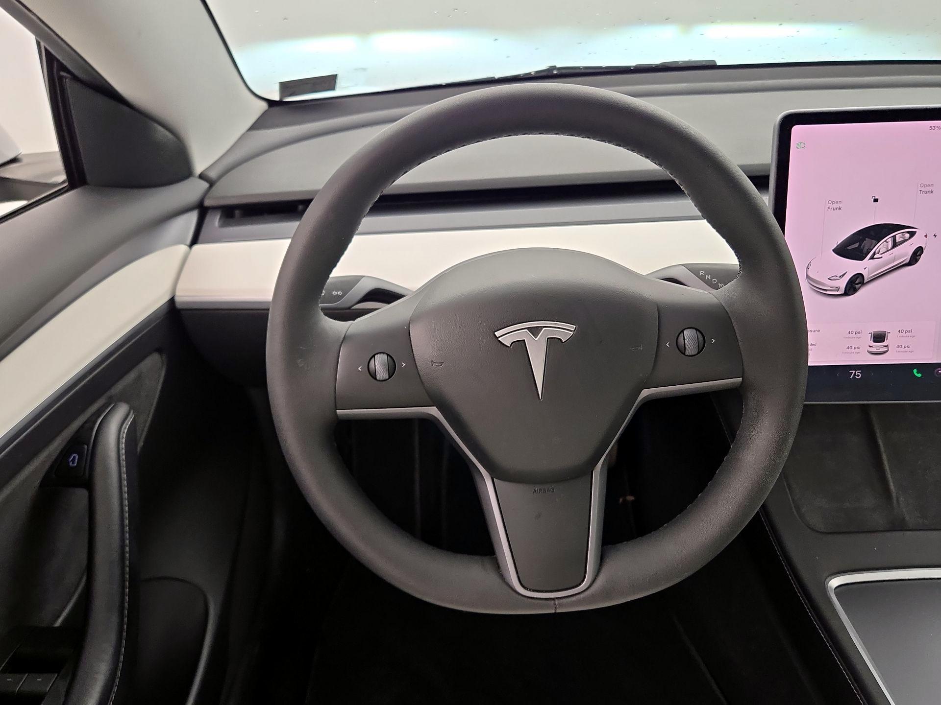 Thumbnail: 2022 Tesla Model 3 - 10