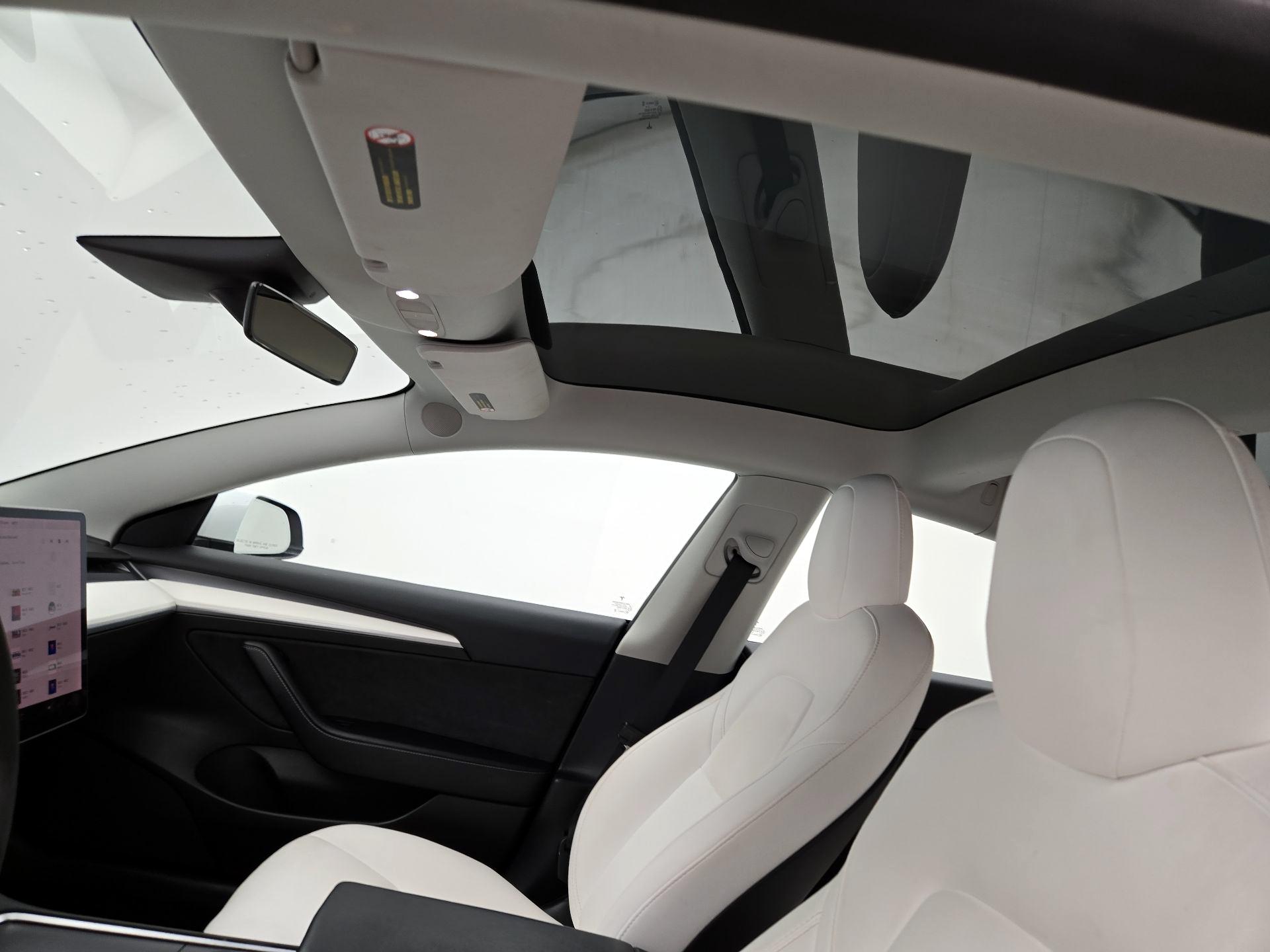 Thumbnail: 2022 Tesla Model 3 - 19