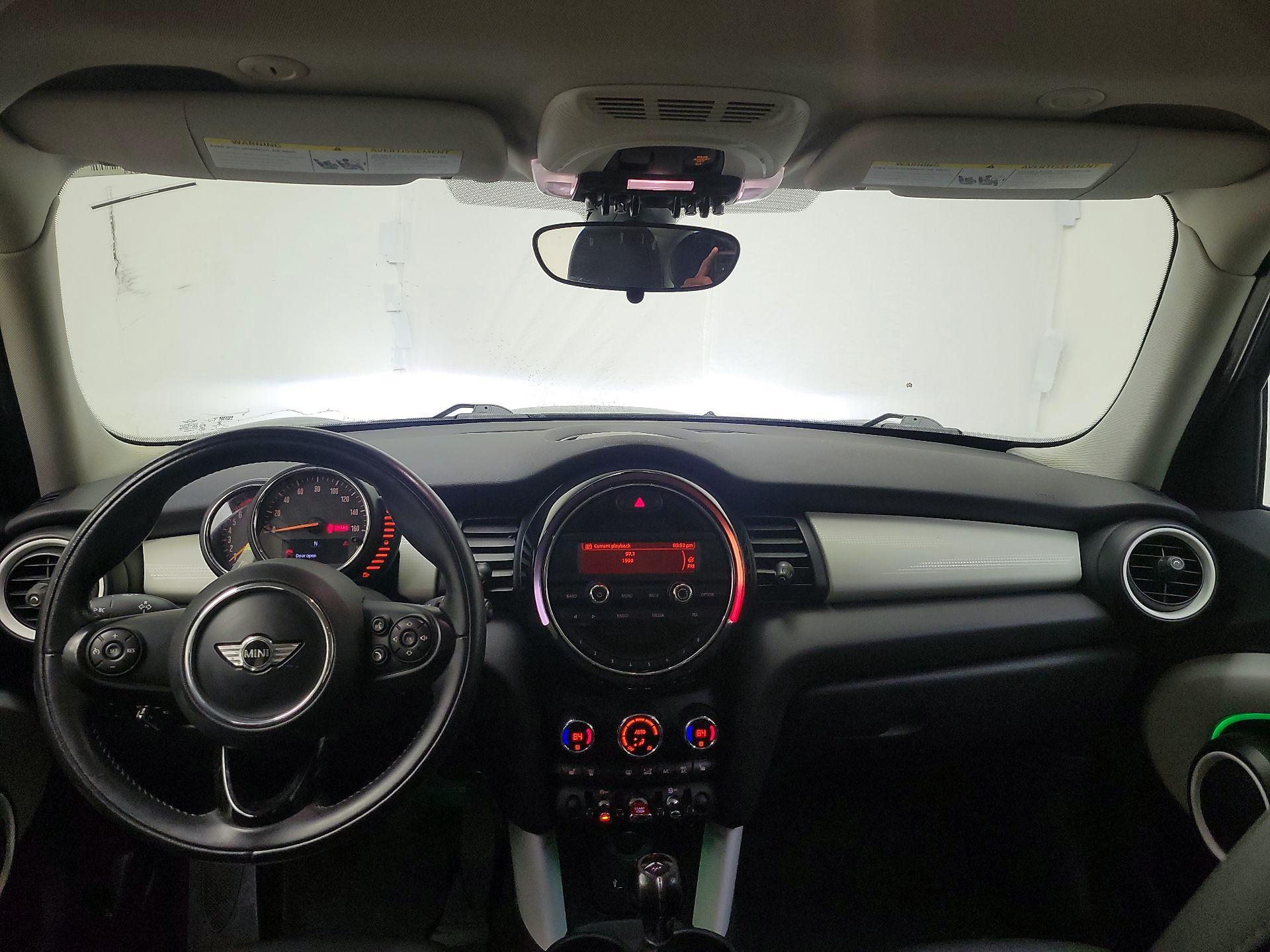 Thumbnail: 2015 MINI Cooper Hardtop - 9