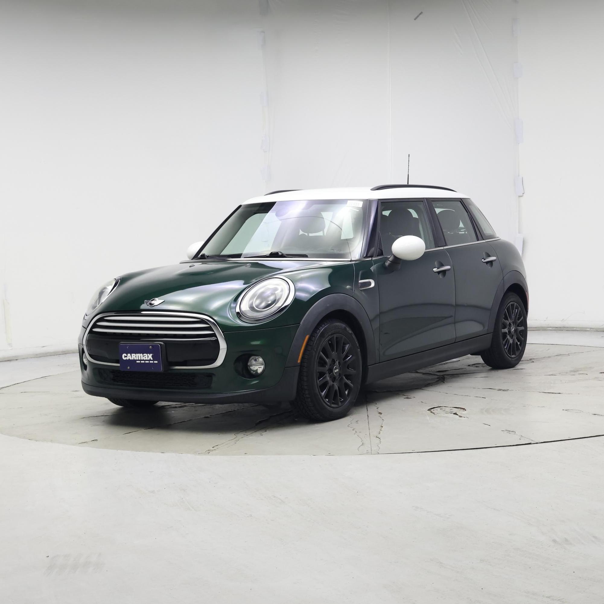 Thumbnail: 2015 MINI Cooper Hardtop - 4